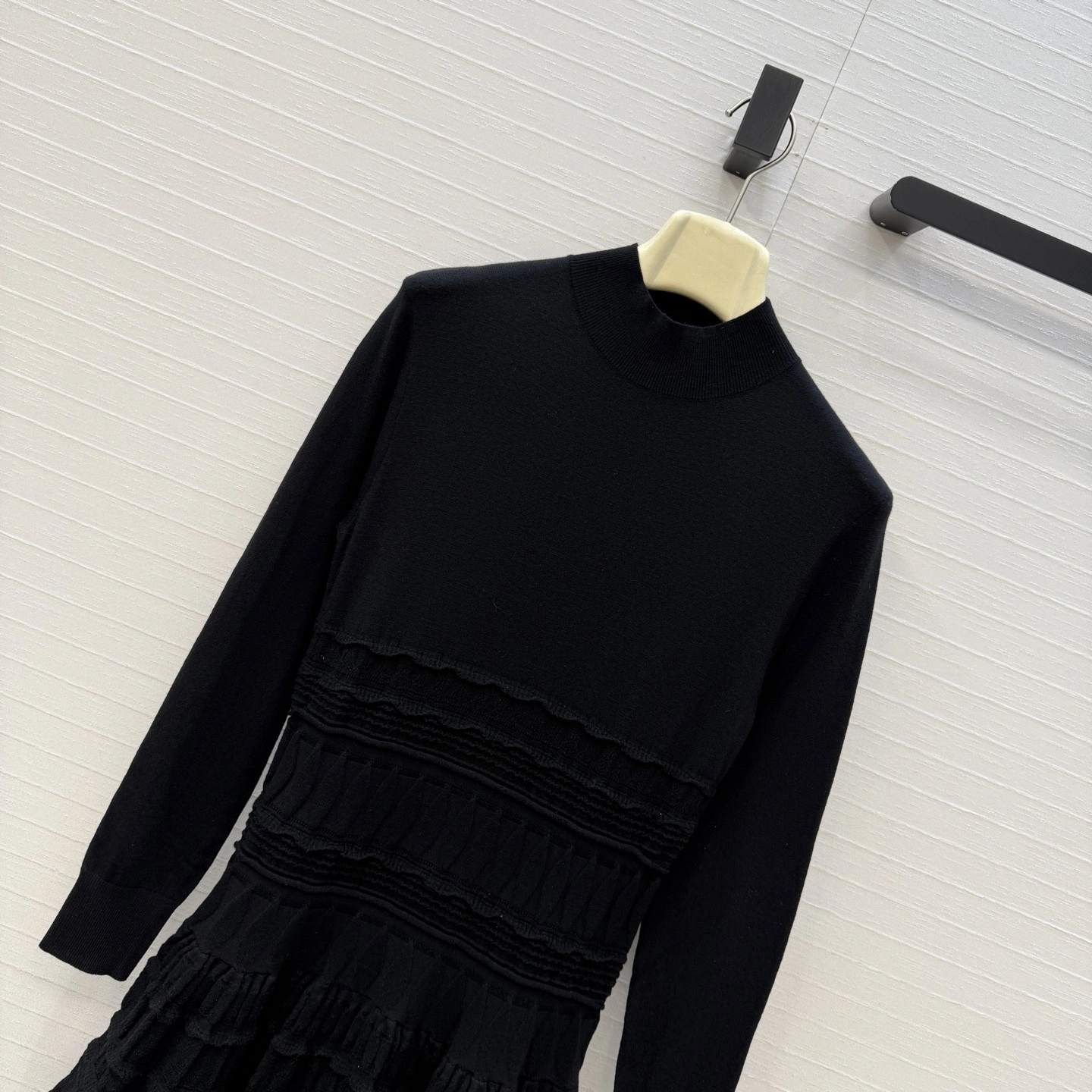 Victoria--Other brands Crinoline wool item:F-F061A2041