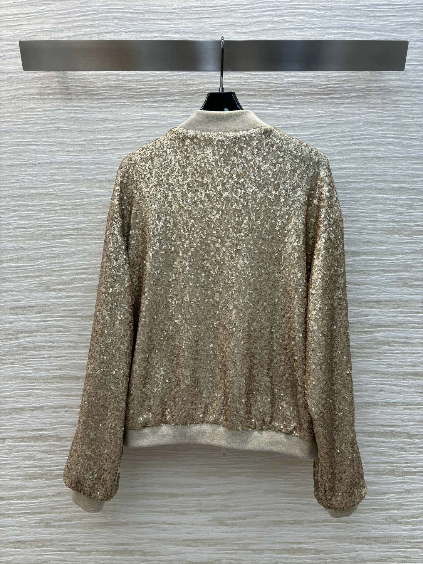Victoria--Other brands item:D-F061I0710