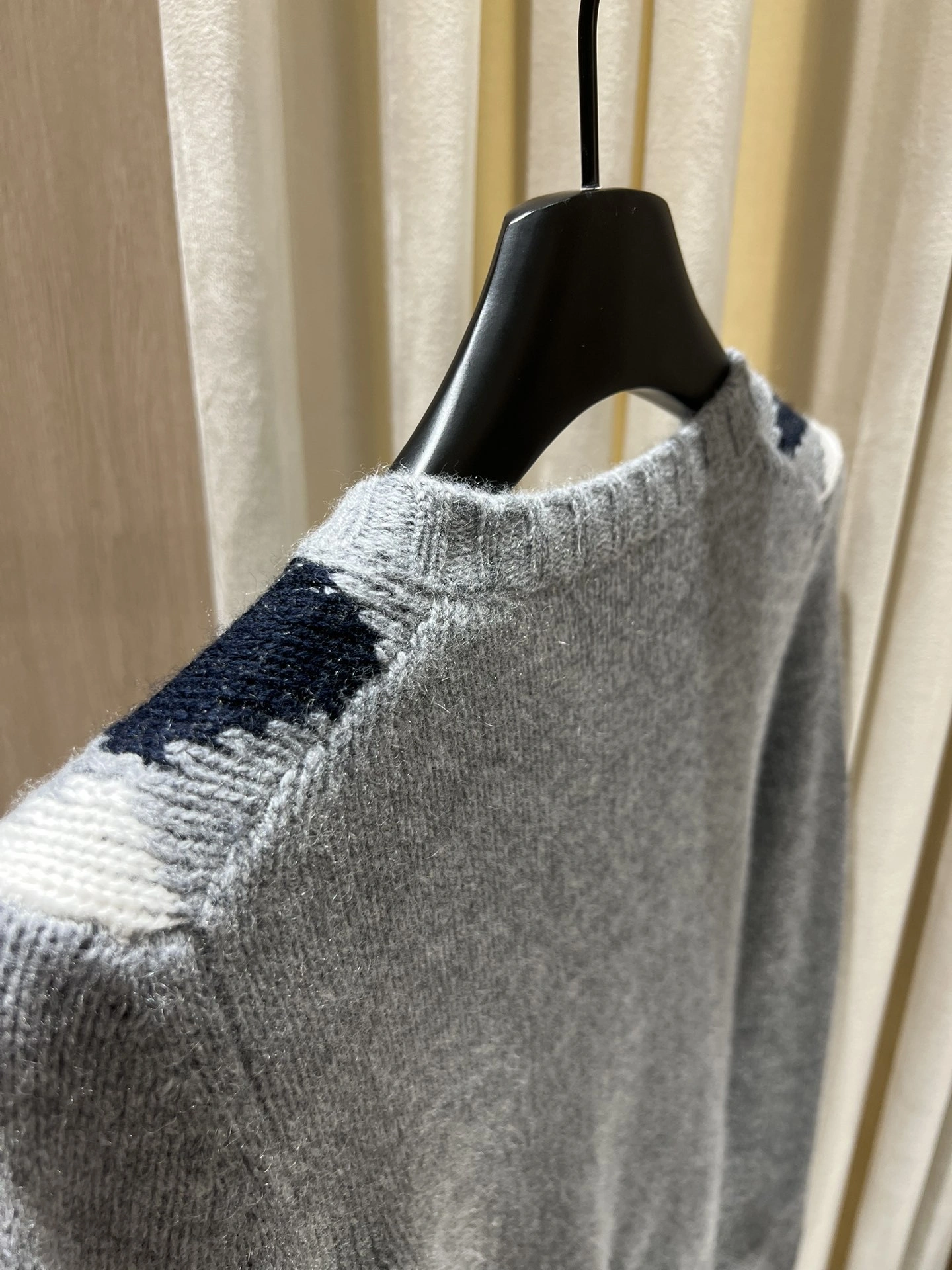 Victoria- Pr141 cashmere item:E-F140I2714H
