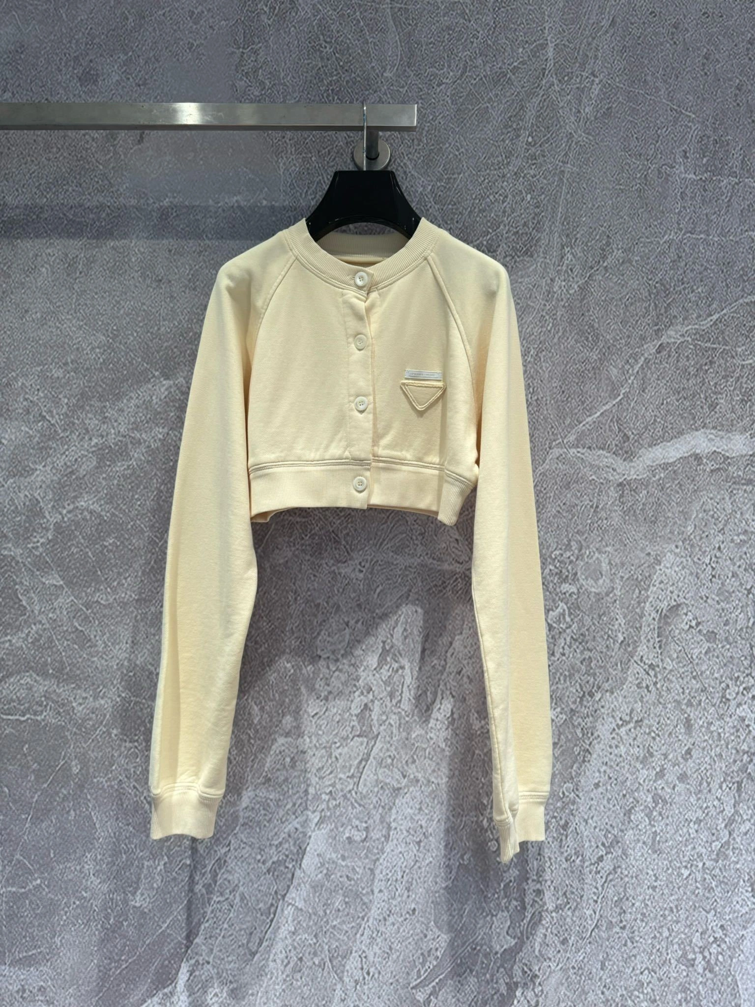 Victoria- Pr141 item:D-F240G1007