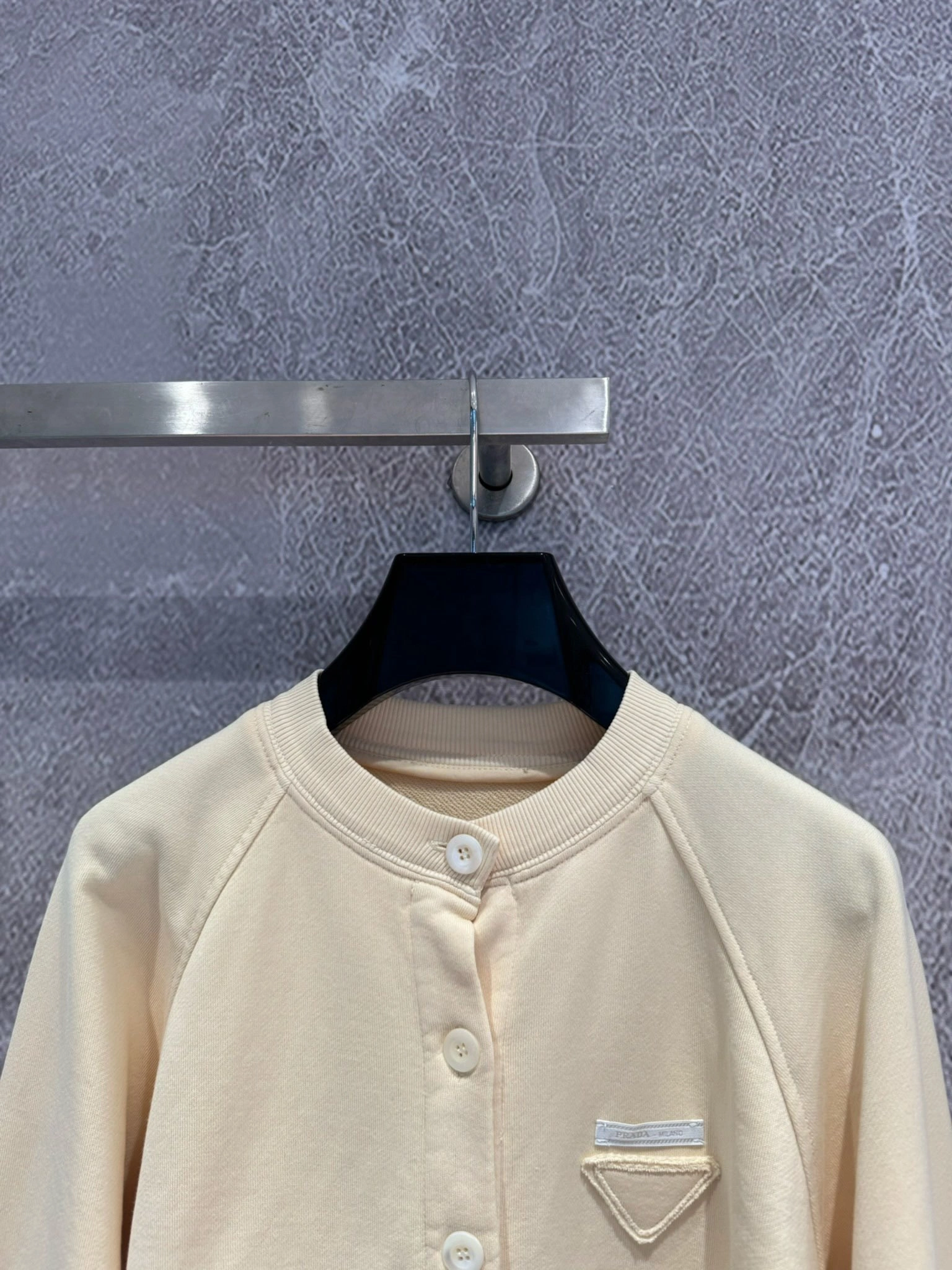Victoria- Pr141 item:D-F240G1007