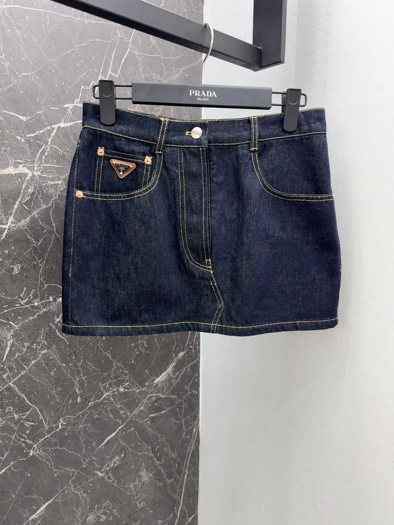 Victoria- Pr141 item:D-F240G1009
