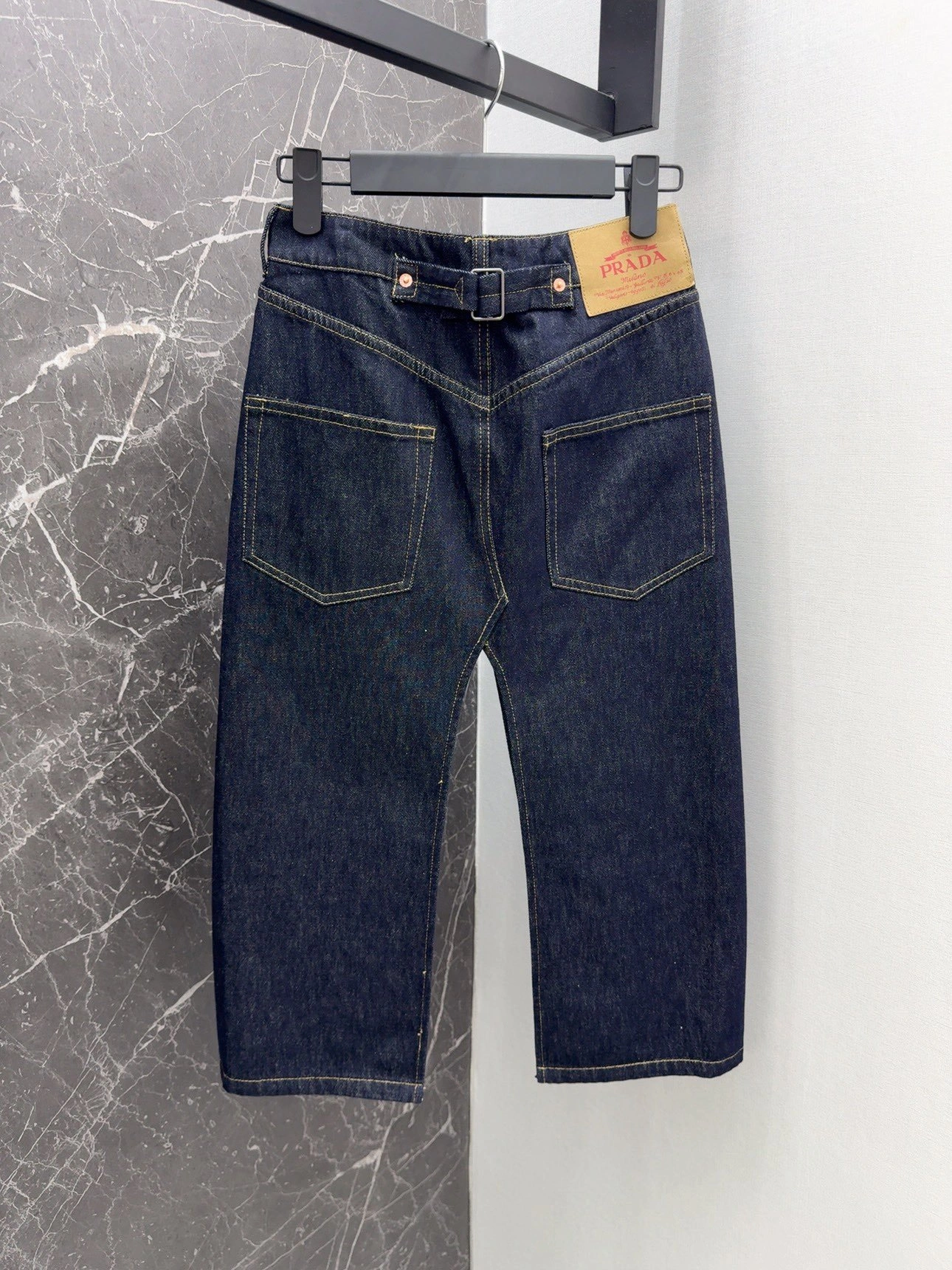 Victoria- Pr141 item:D-F240G1011