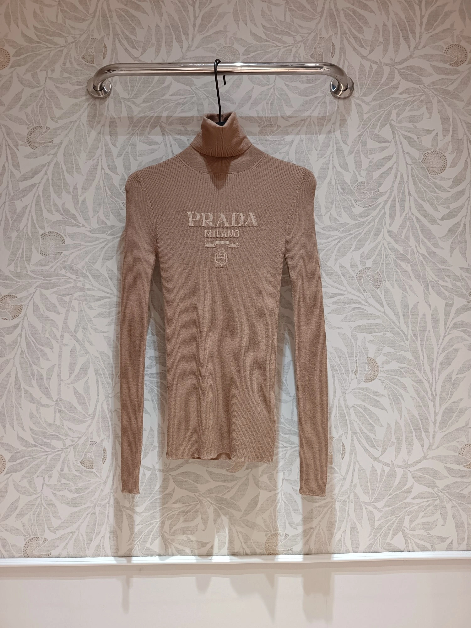 Victoria- Pr141 item:D-F240J5908