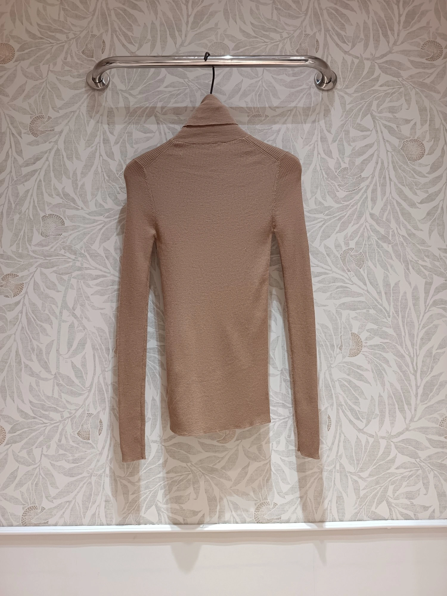 Victoria- Pr141 item:D-F240J5908