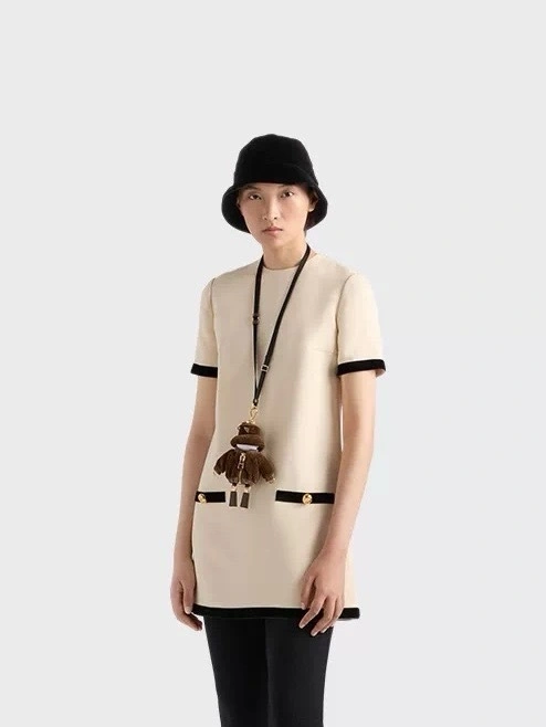 Victoria- Pr141 item:E-F044F0324-2