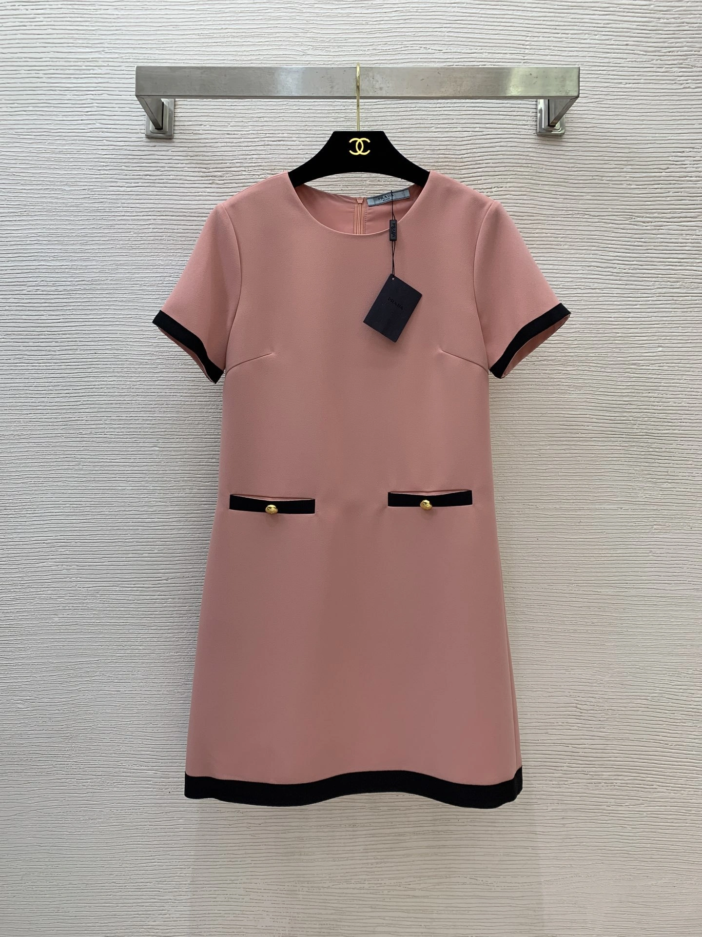 Victoria- Pr141 item:E-F044F0324-2