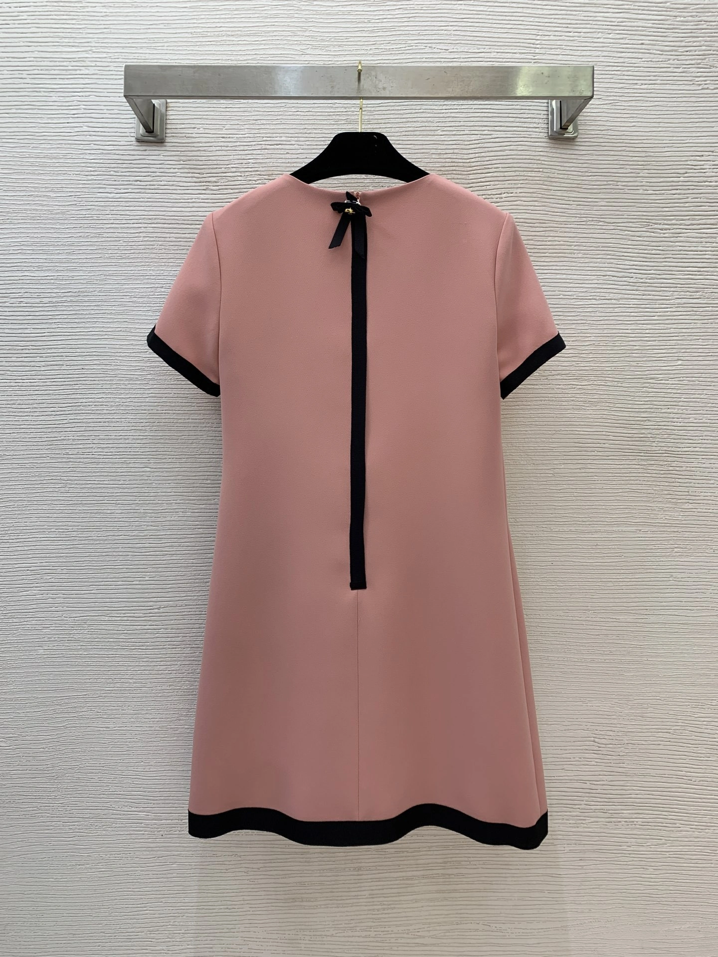 Victoria- Pr141 item:E-F044F0324-2