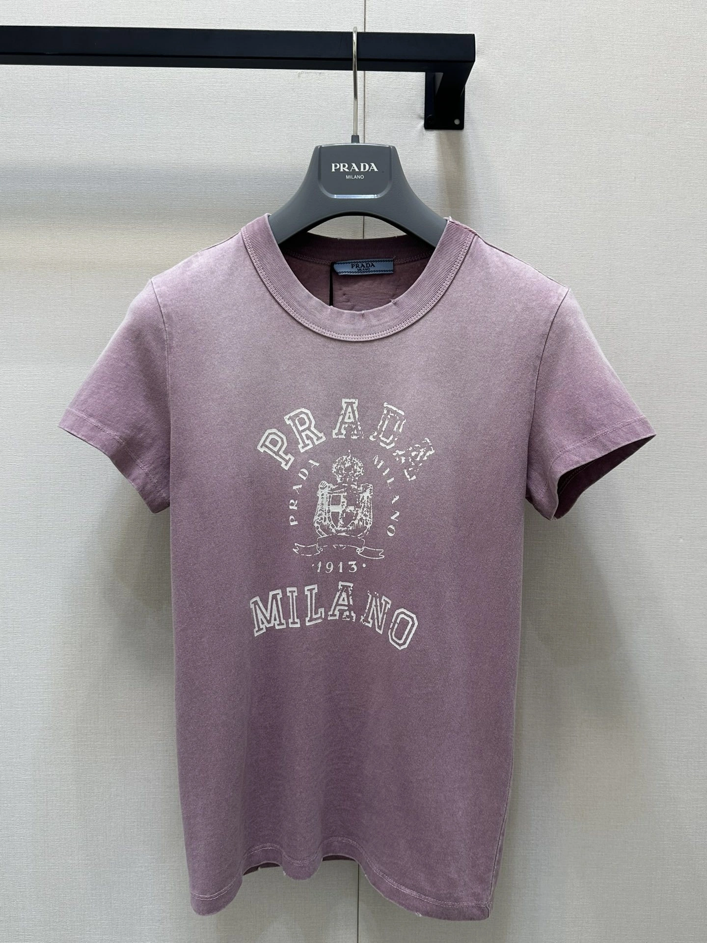 Victoria- Pr141 item:E-F240B2315
