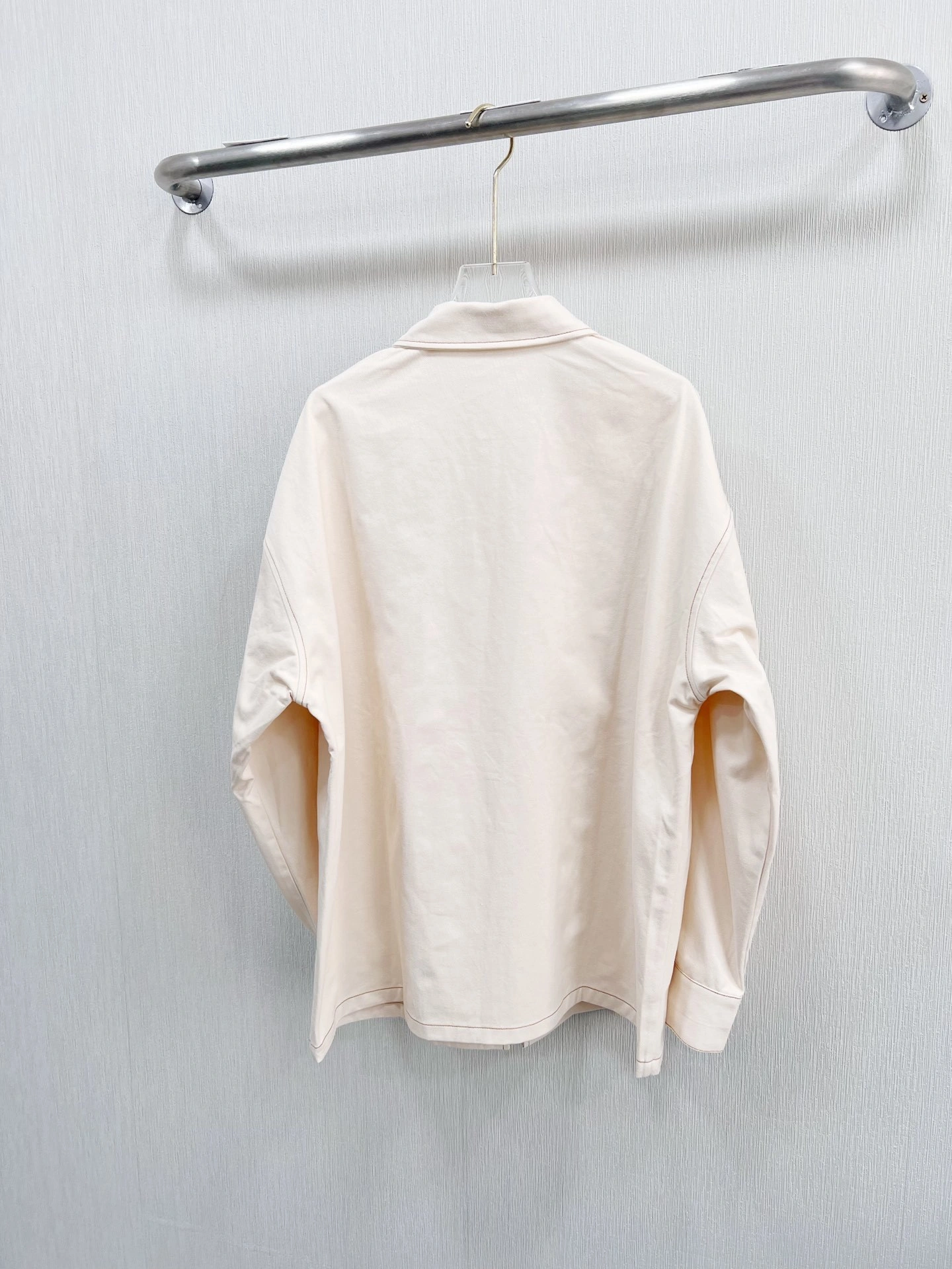 Victoria- Pr141 oversized item:D-F240G1008