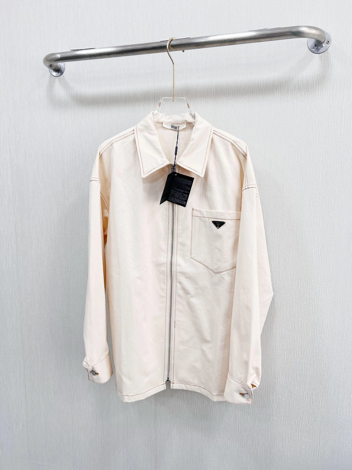 Victoria- Pr141 oversized item:D-F240G1008