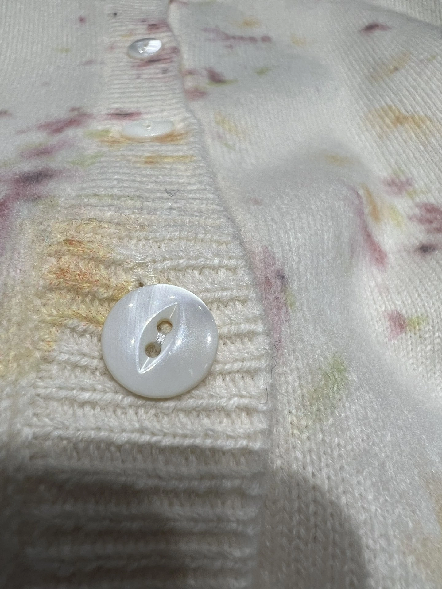 Victoria- Pr141 wool item:E-F140I2711H