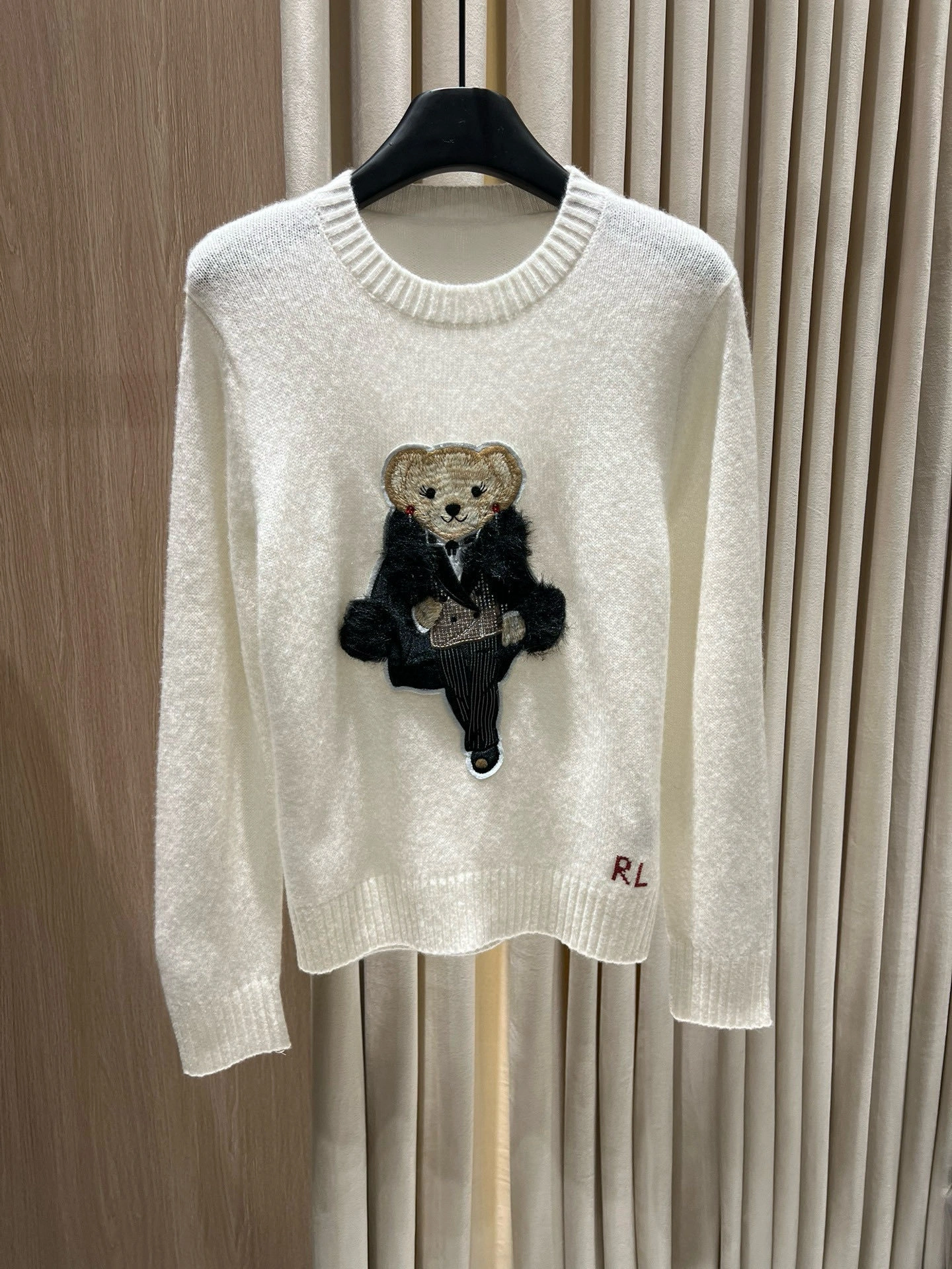 Victoria- R18ph embroidery cashmere 2colour item:E-F140I2725-2H