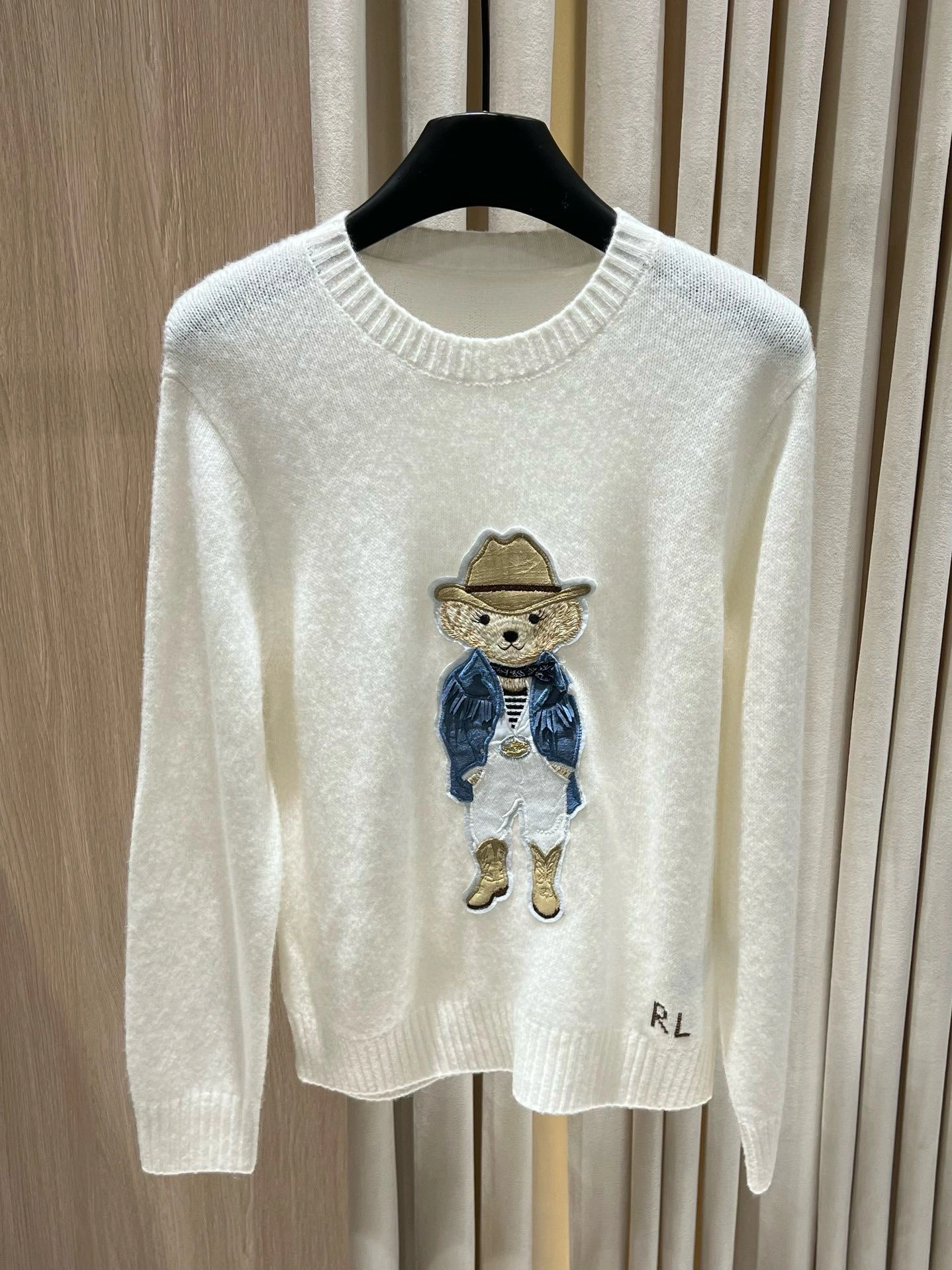 Victoria- R18ph embroidery cashmere wool 2colour item:E-F140I2727-2H