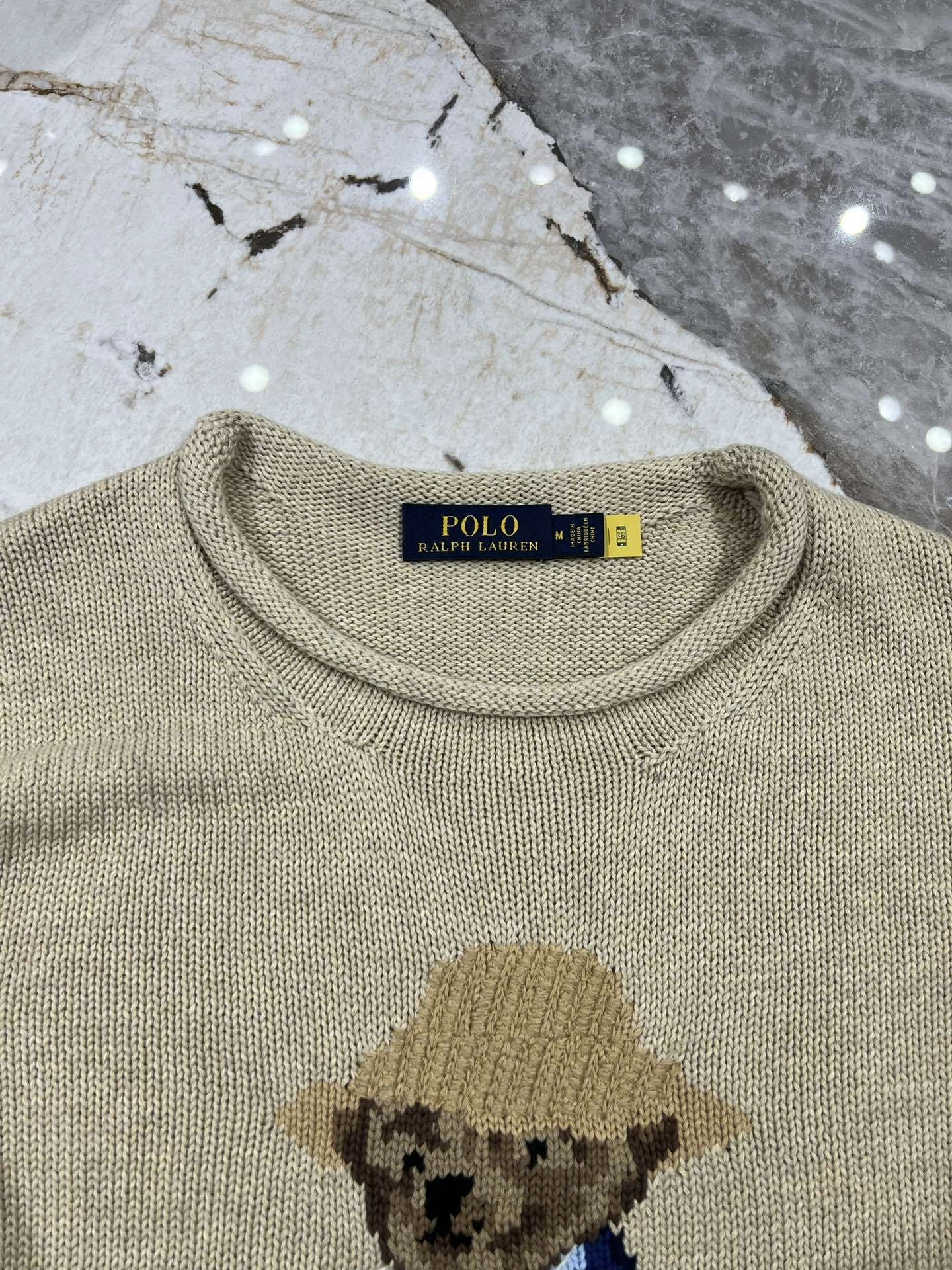 Victoria- R18ph embroidery item:E-F140I2724H