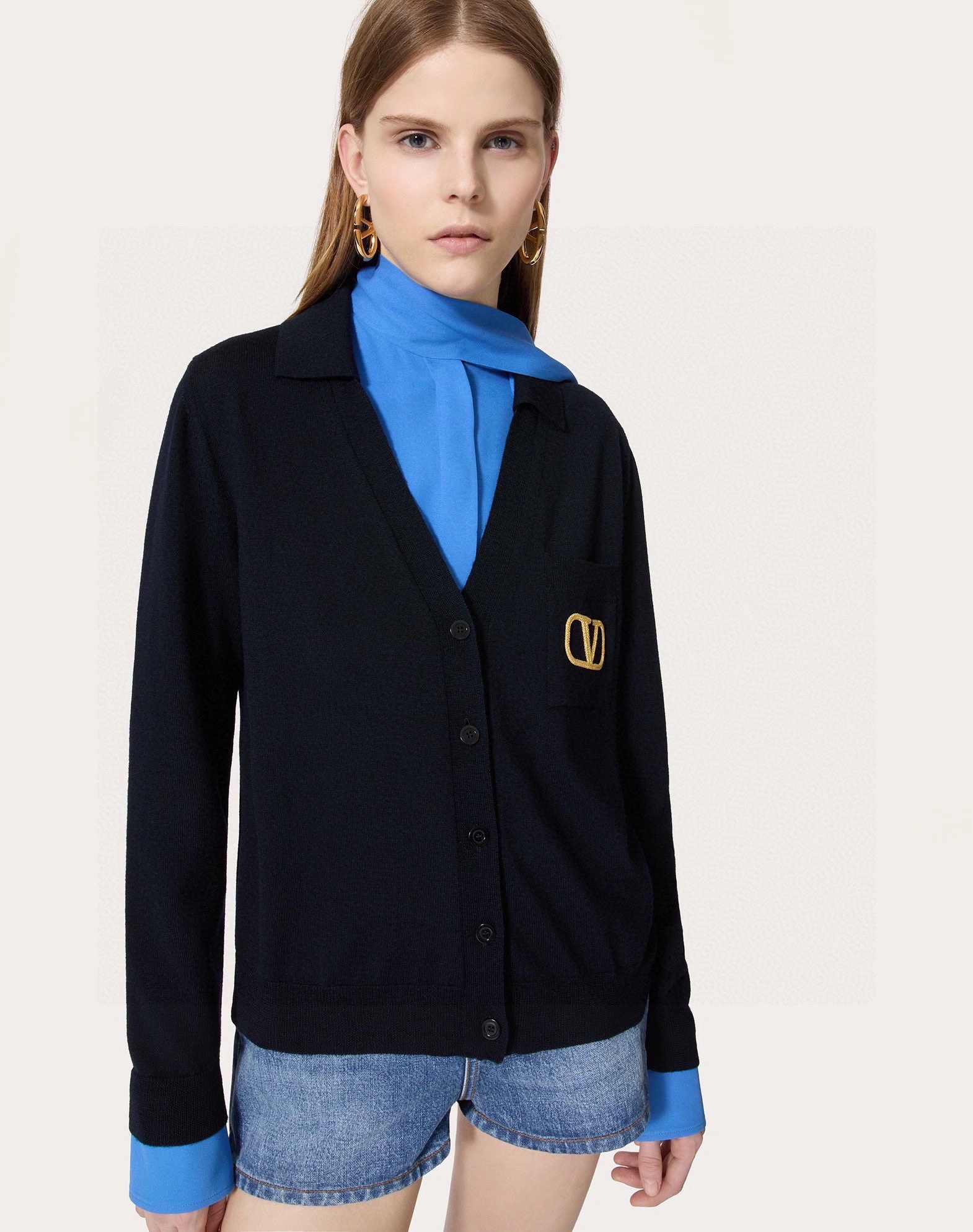 Victoria- V1859ti9o embroidery item:D-F054J2648
