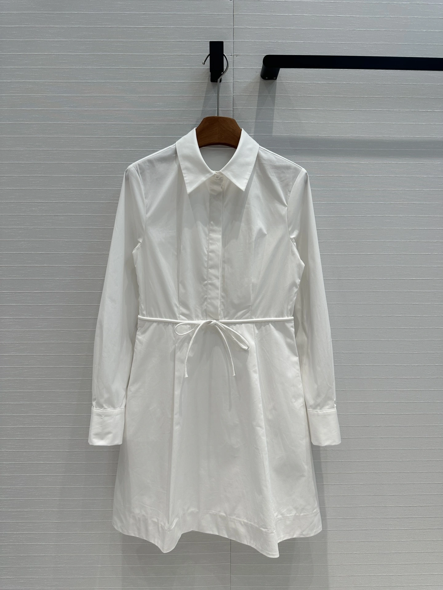 Victoria- V1859ti9o item:D-F240G1018
