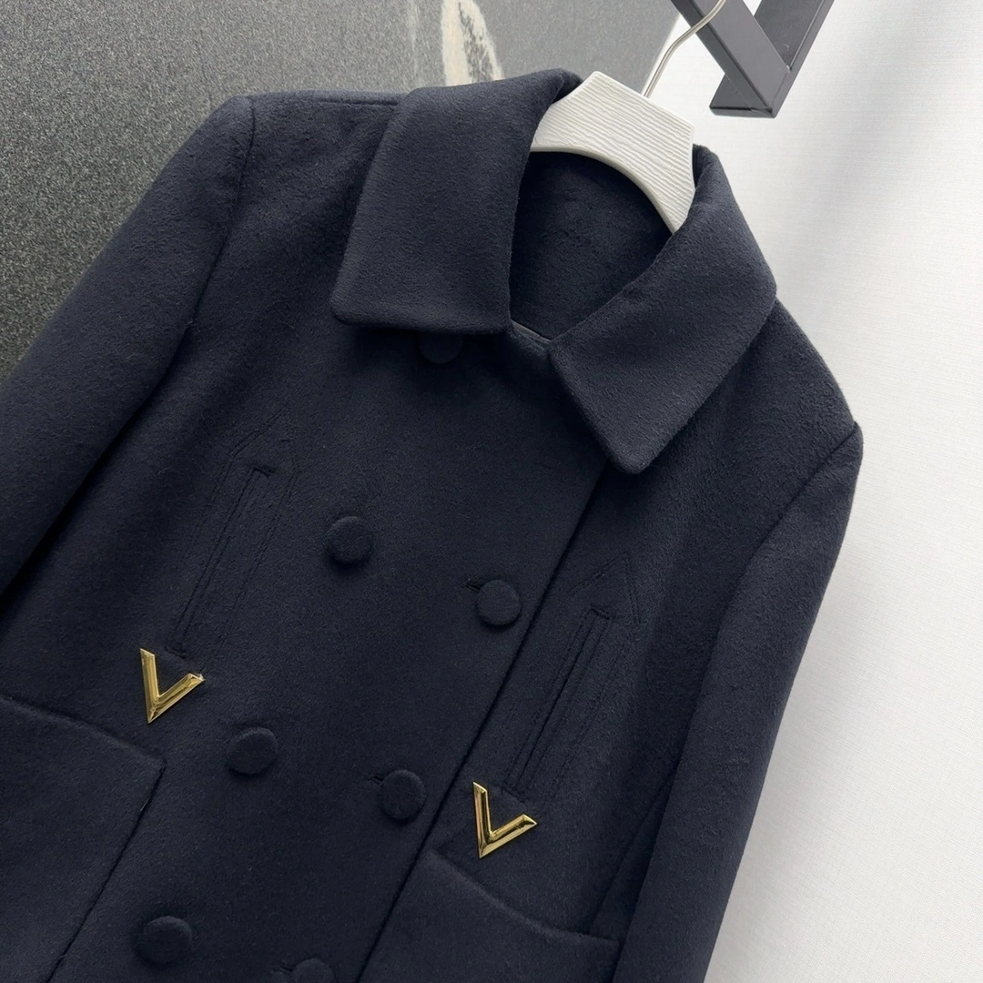 Victoria- V1859ti9o wool item:D-F240J5846
