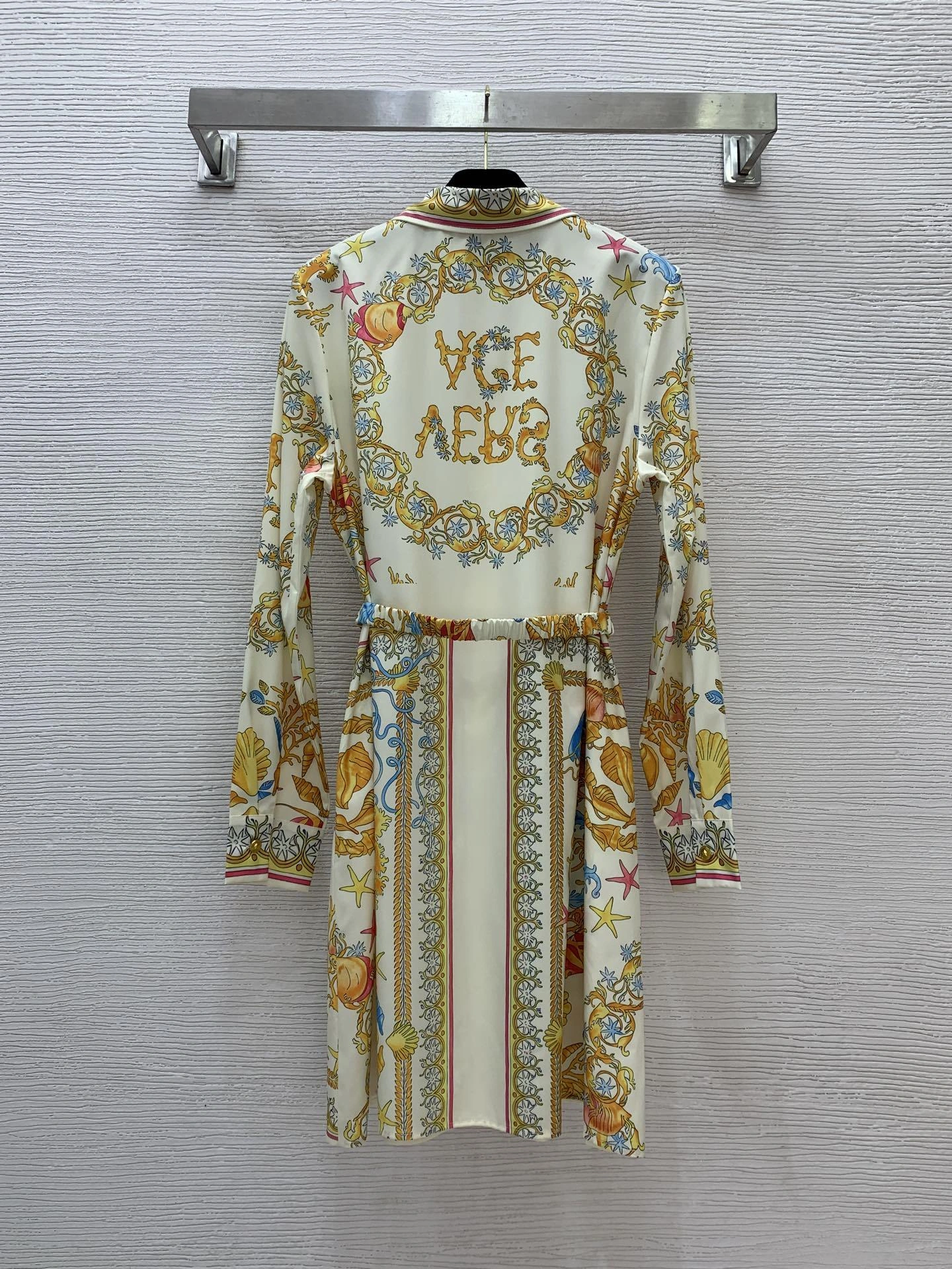 Victoria- V5rs135 item:E-F044I0230