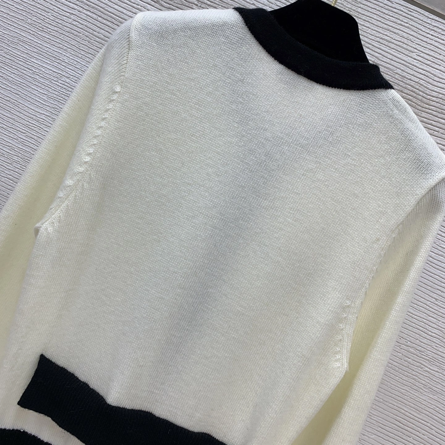 Victoria- V5rs135 wool 2colour item:E-F044K0229-2