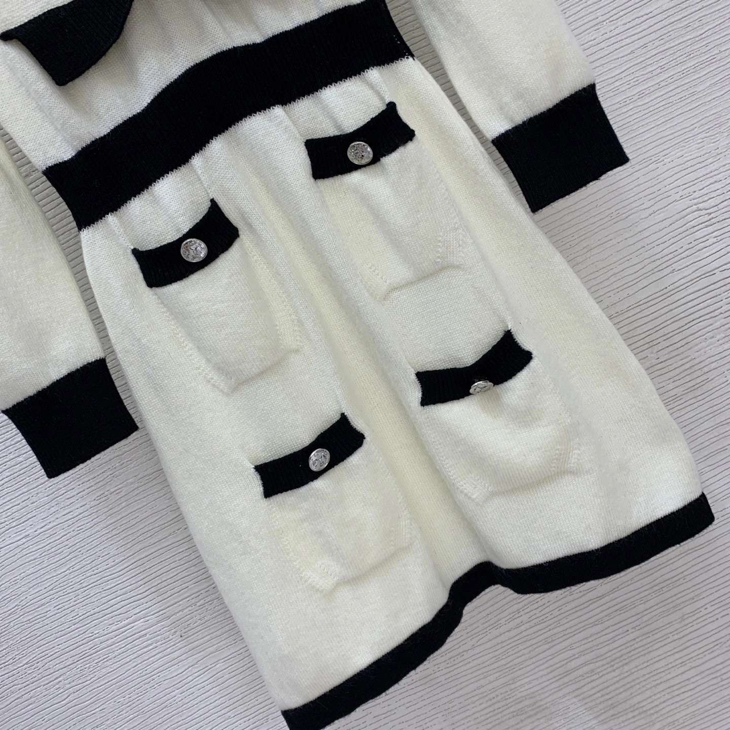 Victoria- V5rs135 wool 2colour item:E-F044K0229-2