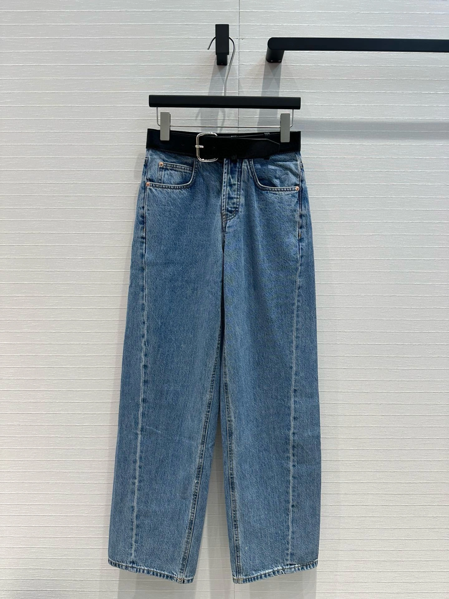 Victoria- W196 2colour item:D-F240H2644-2