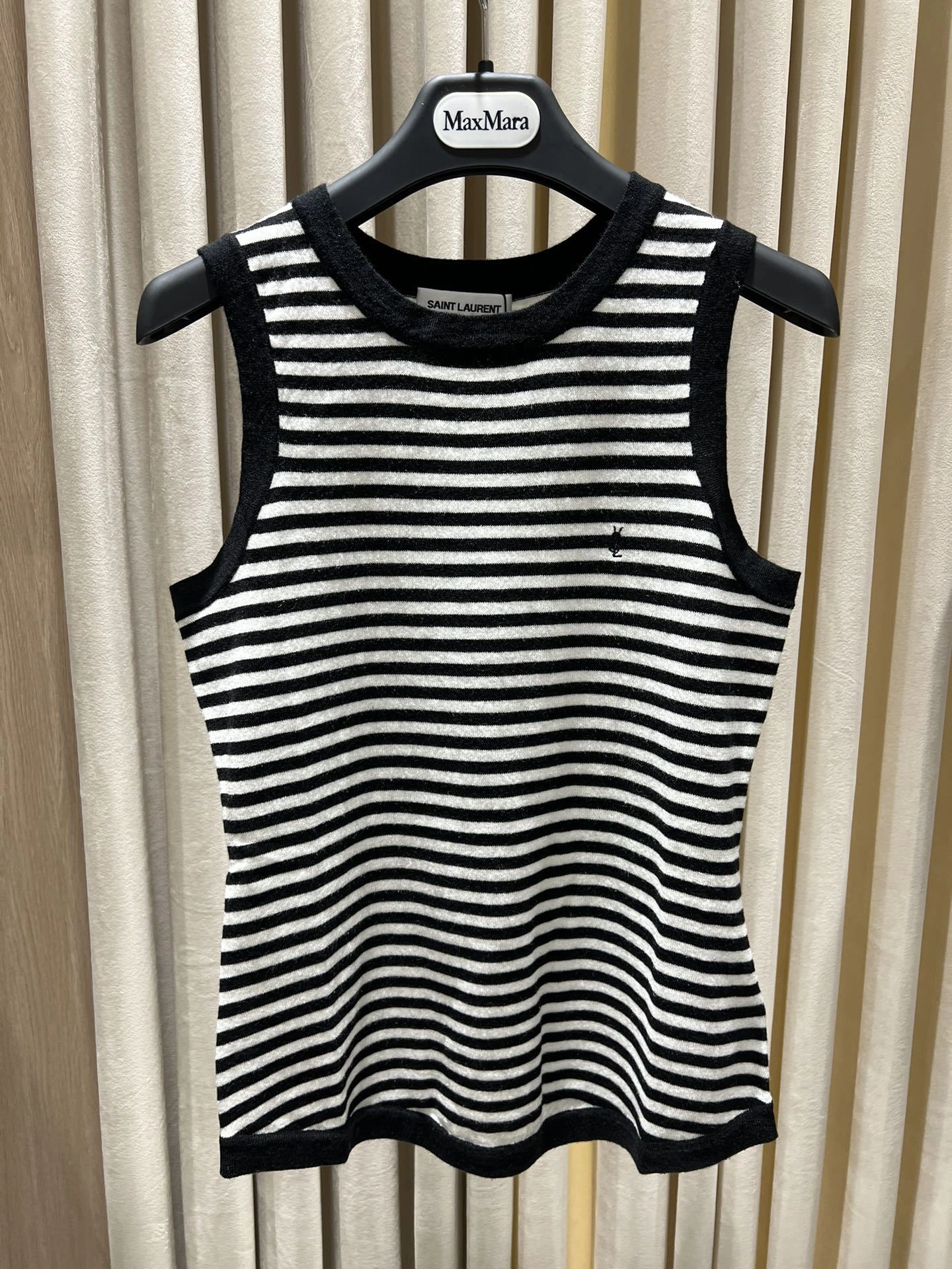 &Victoria- Yv5s 25040712-13 2colour item:E-F140D1127-2