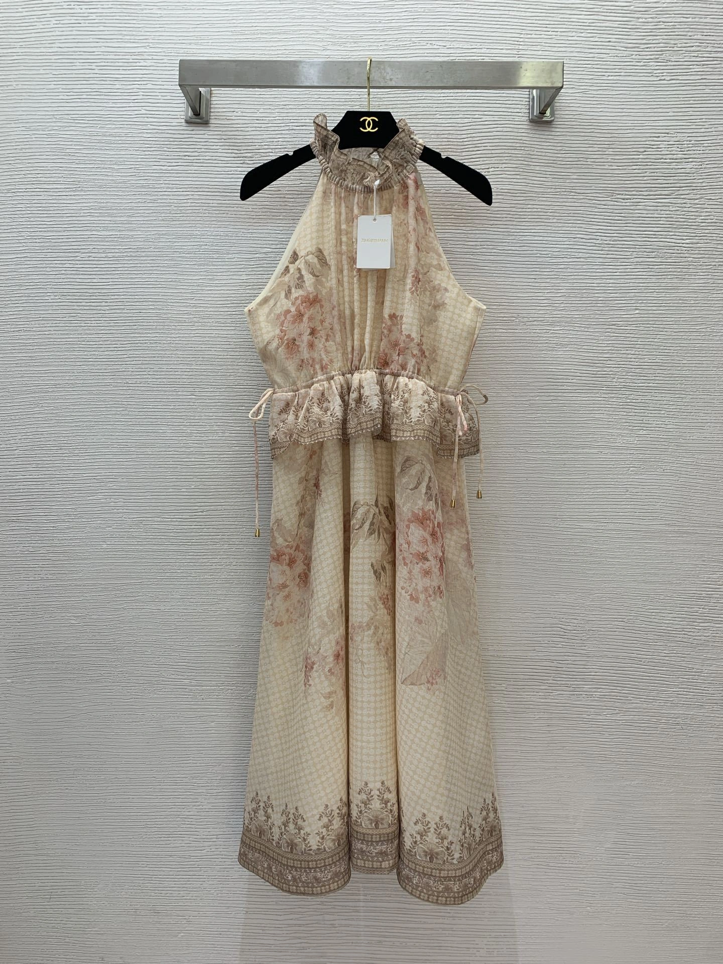 Victoria- Zi775r7199 G25032539 item:E-F044D1153