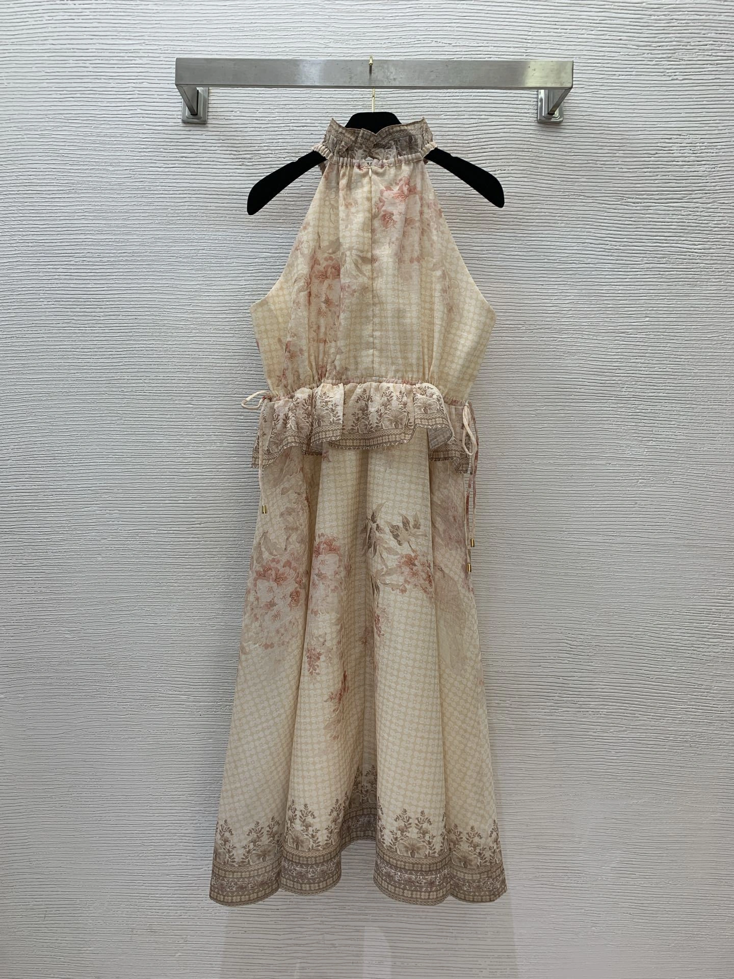 Victoria- Zi775r7199 G25032539 item:E-F044D1153
