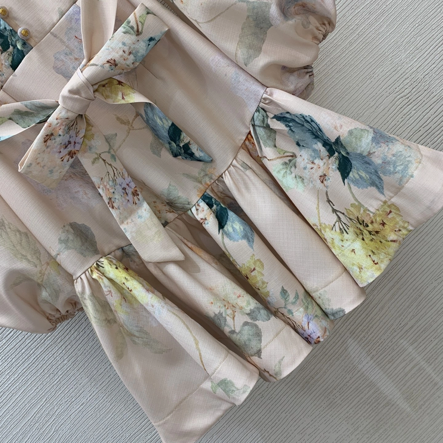 Victoria- Zi775r7199 Linen fabric item:E-F044D1150