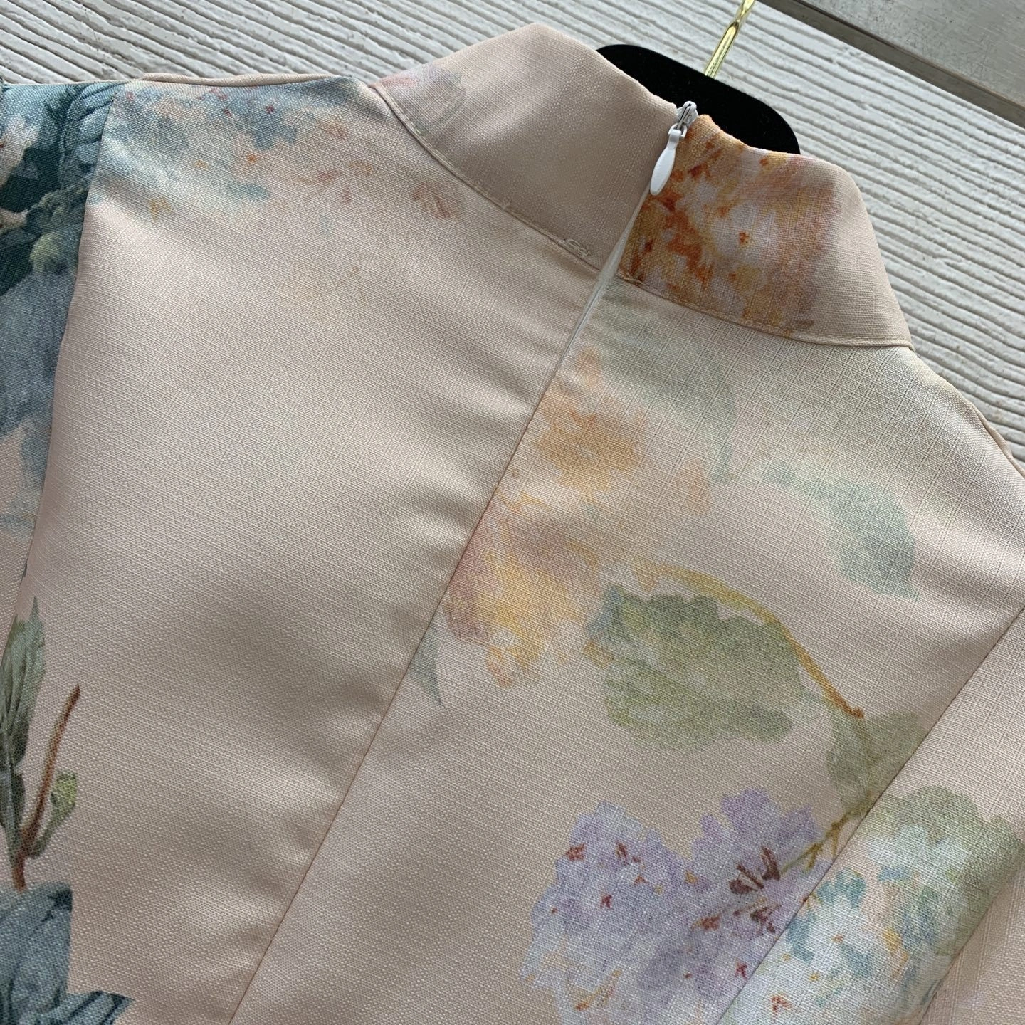 Victoria- Zi775r7199 Linen fabric item:E-F044D1150