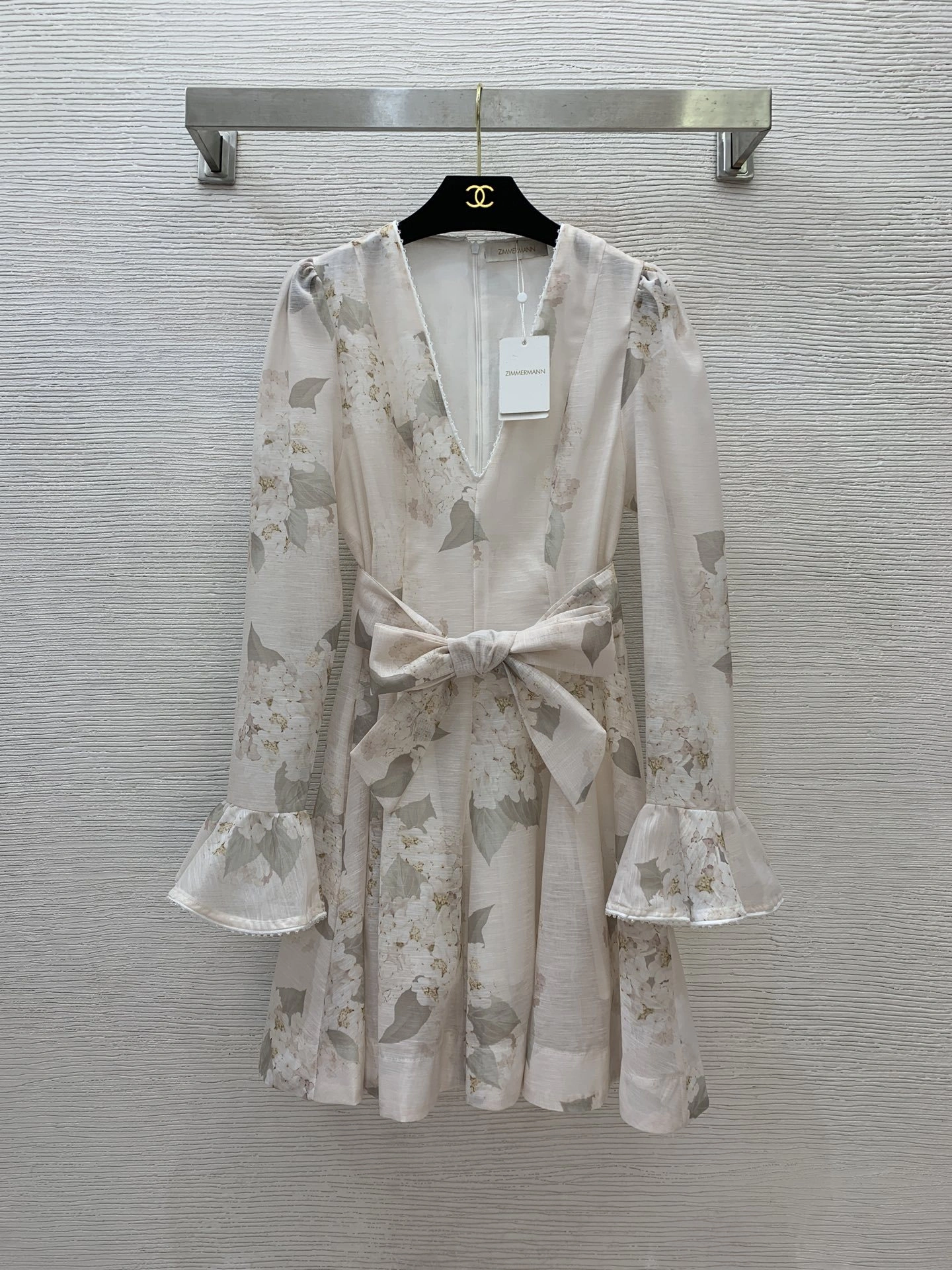 Victoria- Zi775r7199 item:E-F044F0353