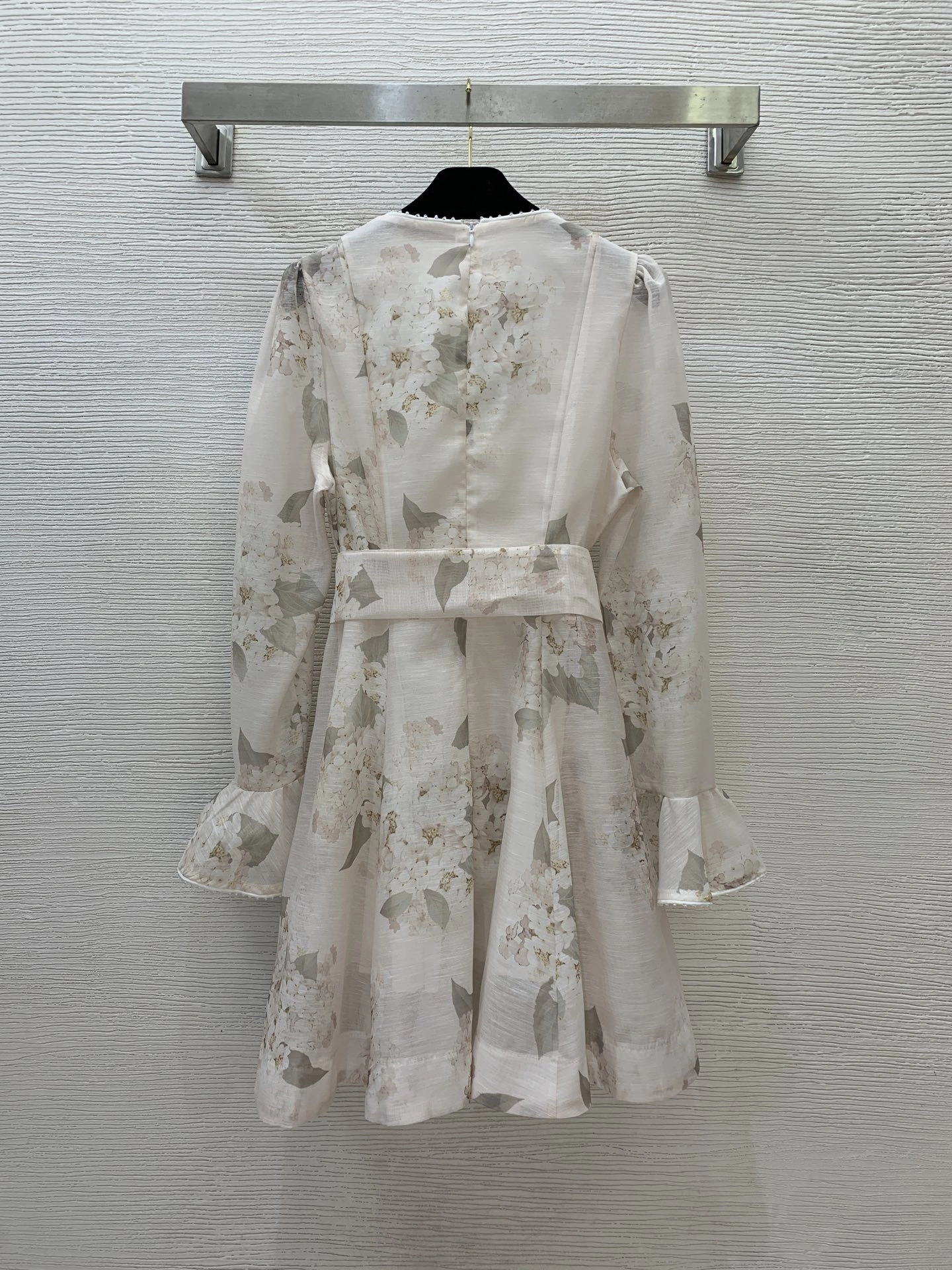 Victoria- Zi775r7199 item:E-F044F0353
