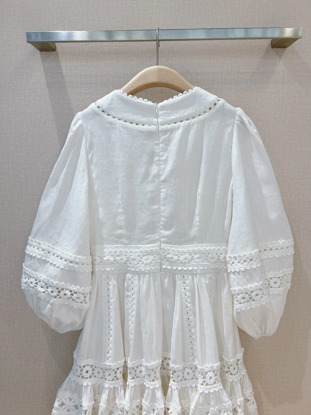 Victoria- Zi775r7199 item:E-F074B1197H