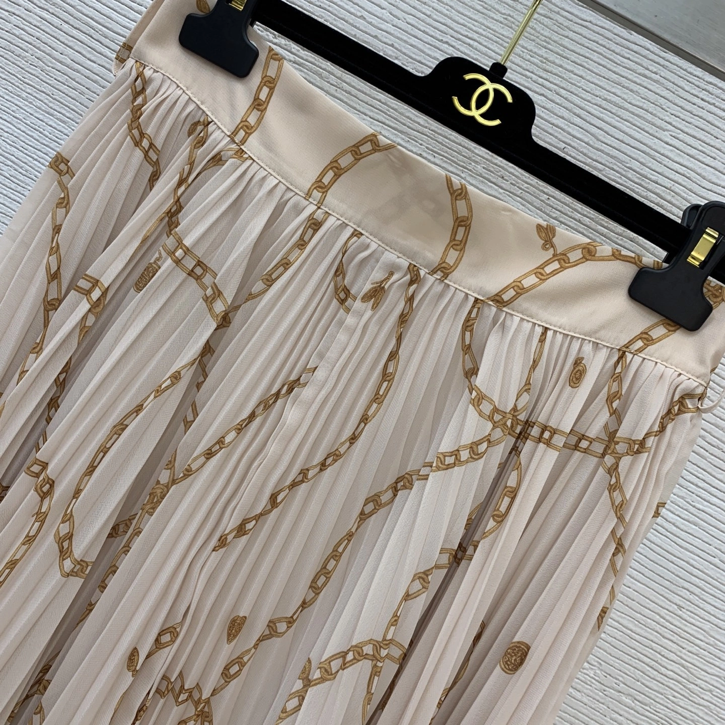 Victoria- Zi775r7199 suit item:E-F044K0212