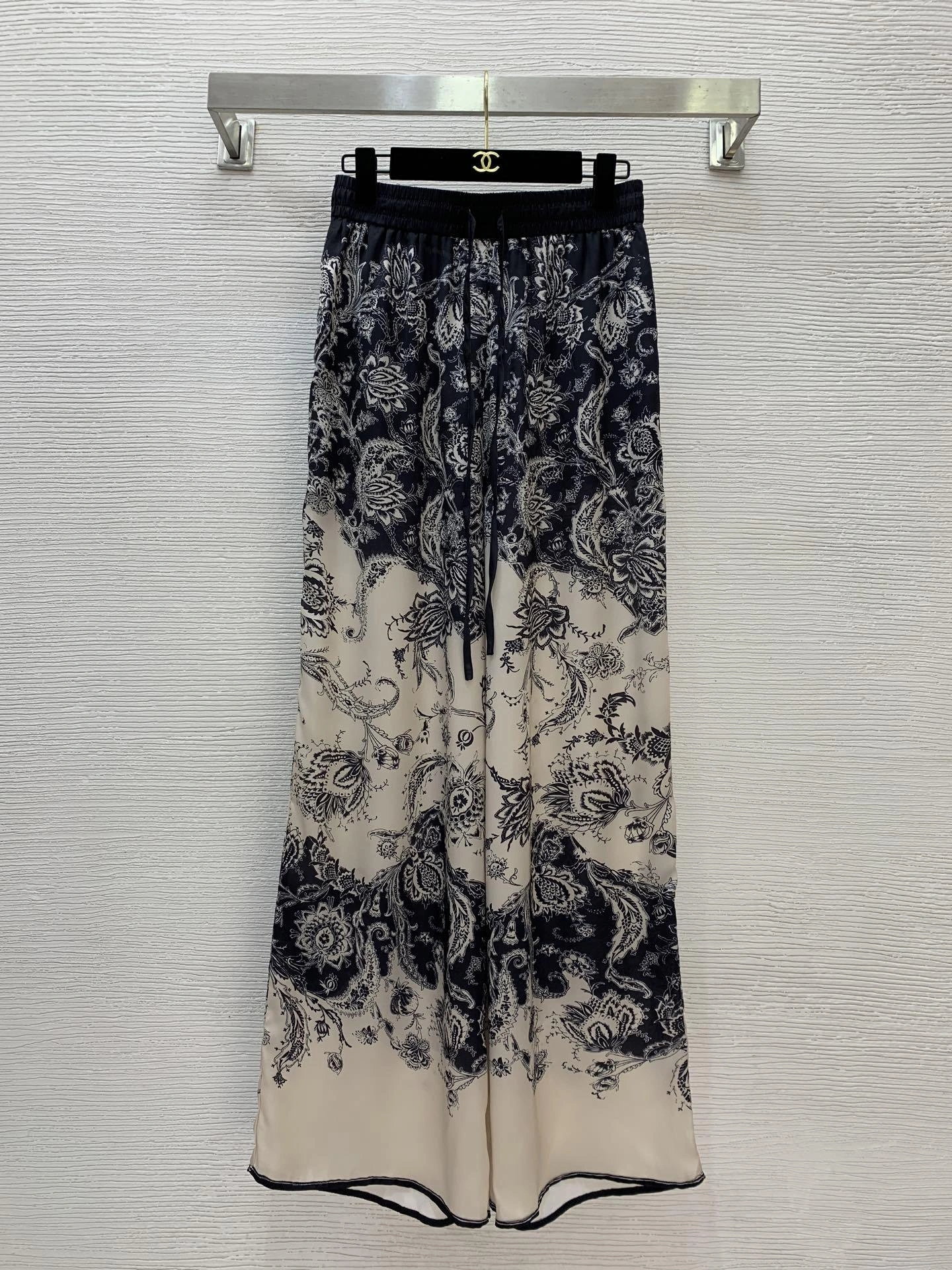 Victoria- Zi775r7199 suit item:E-F044K0214