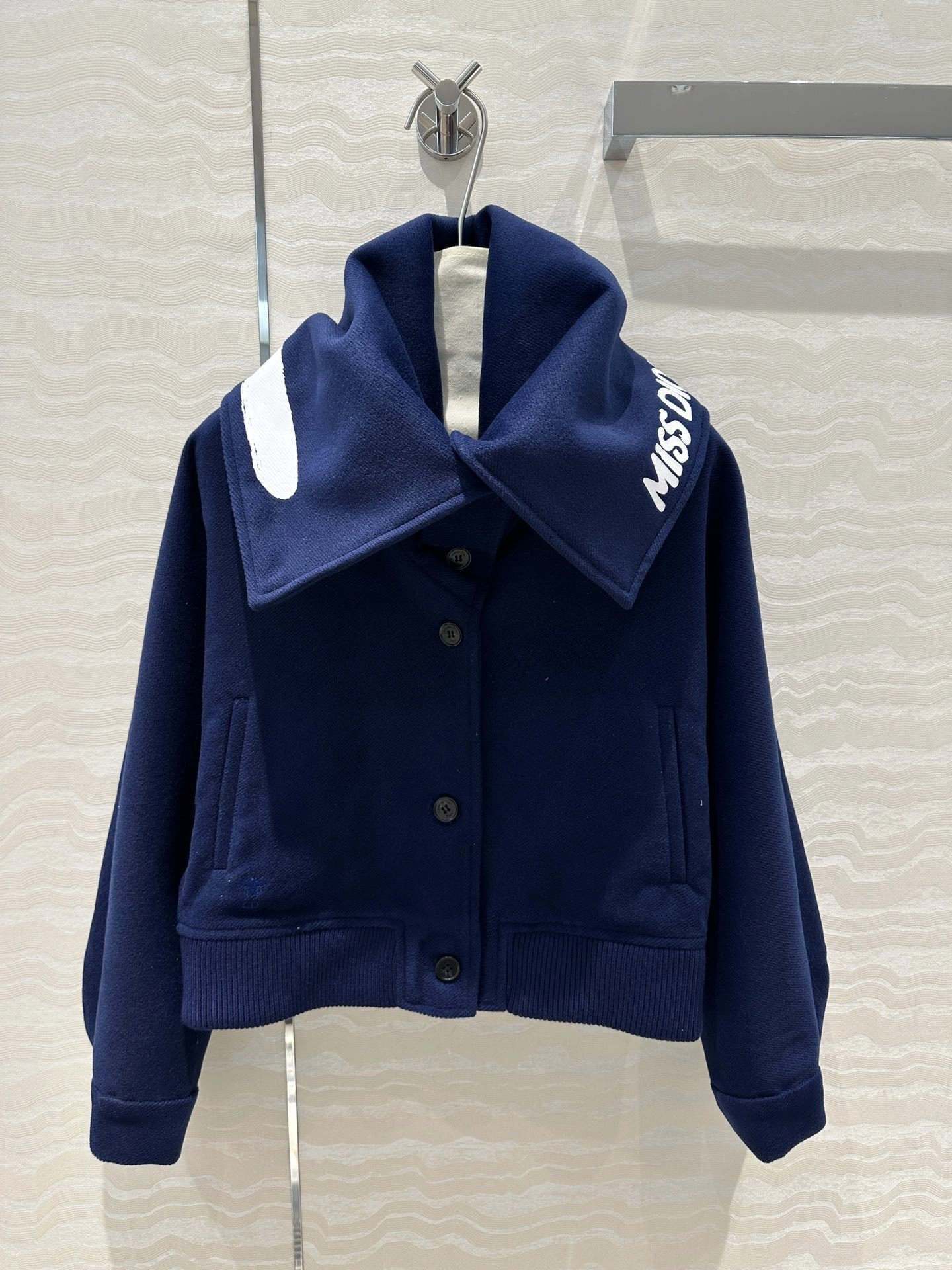 Victoria-4iorMiss item:D-F061H1638