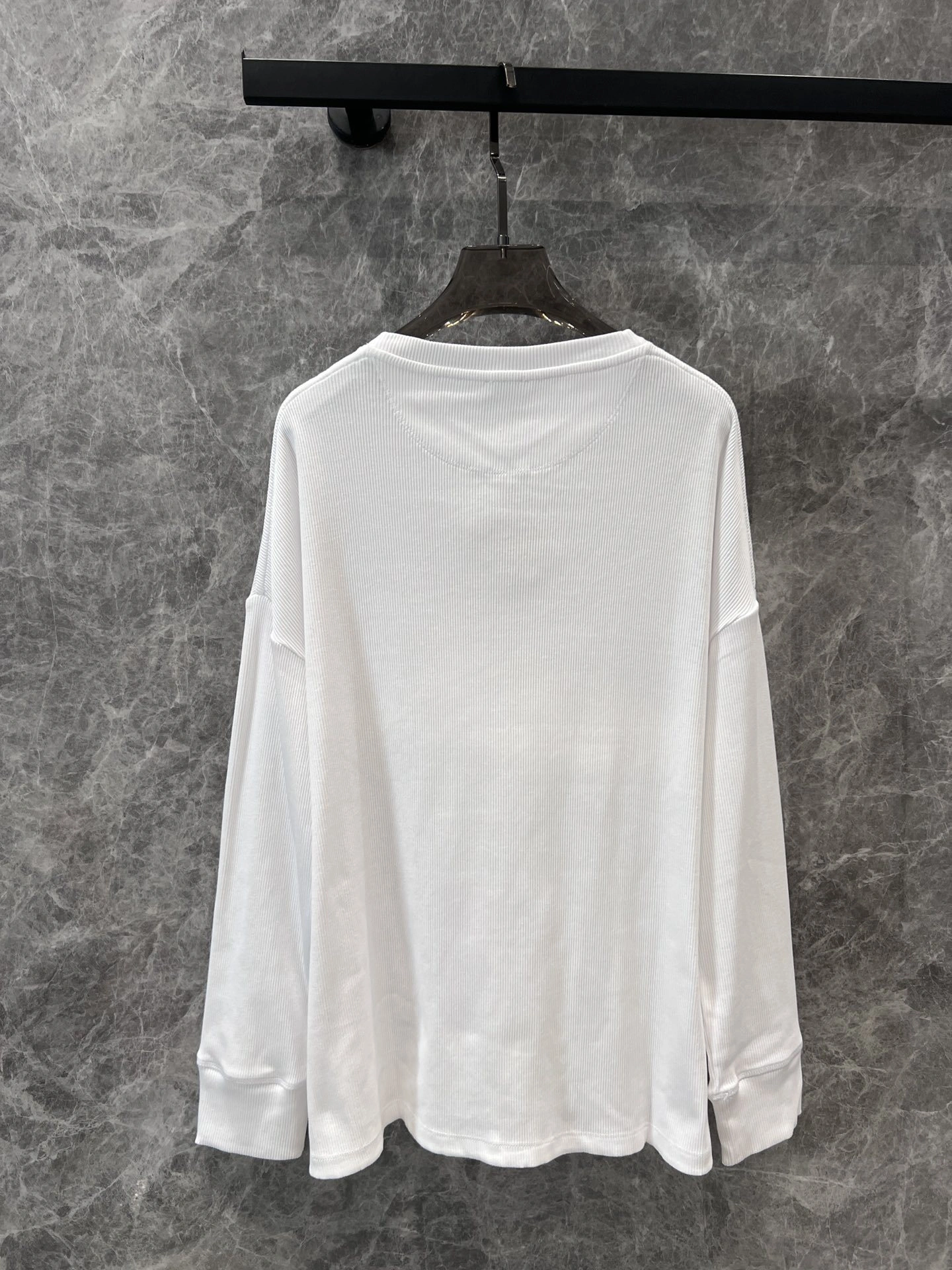 Victoria-8o5w5 24Fw Anagram oversized item:D-F061H1632-2