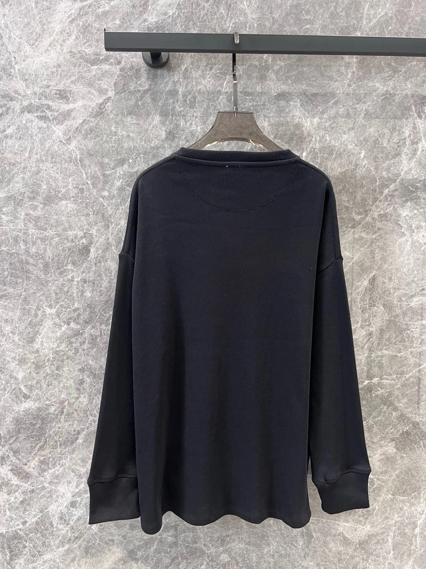 Victoria-8o5w5 24Fw Anagram oversized item:D-F061H1632-2