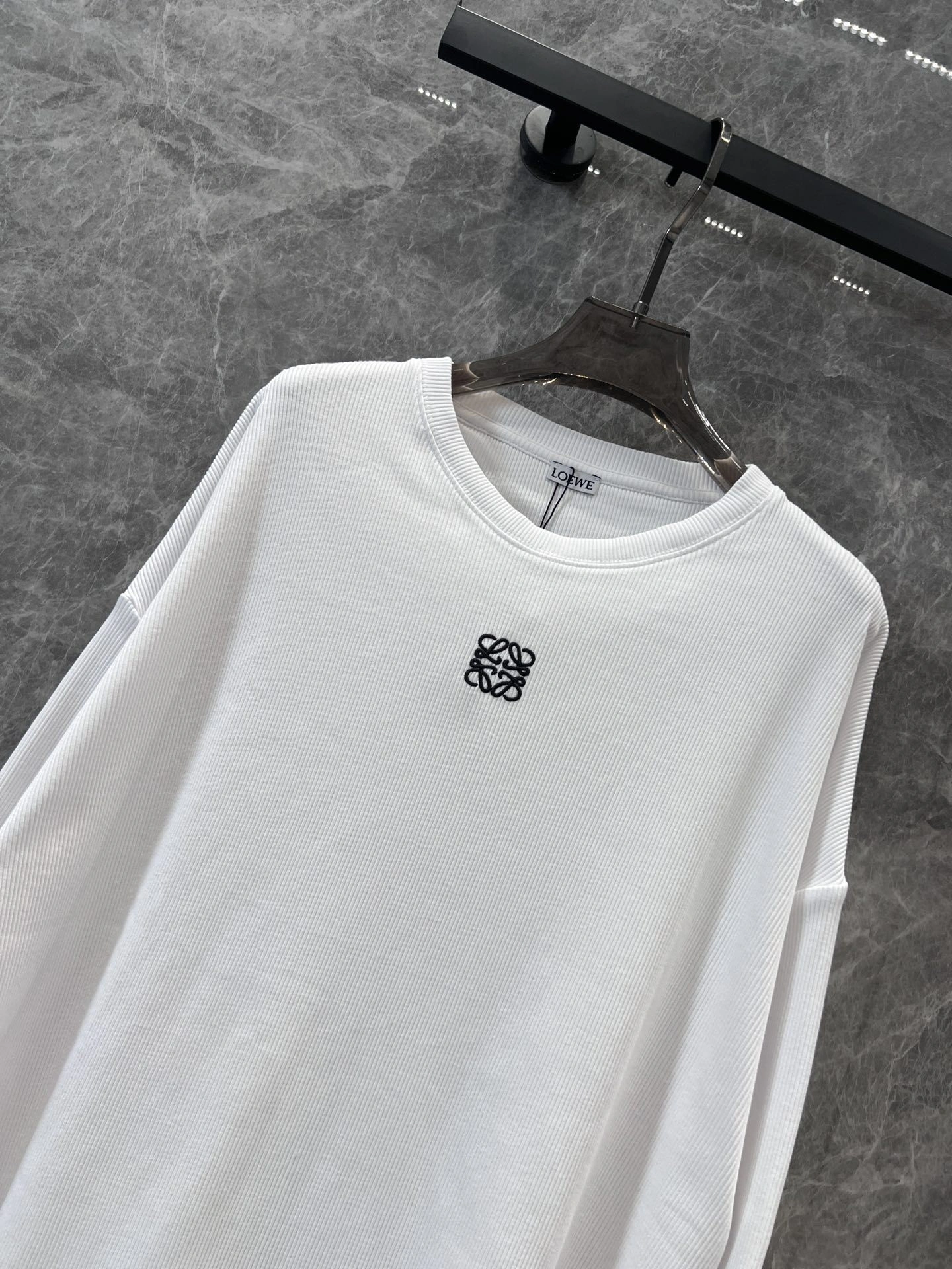 Victoria-8o5w5 24Fw Anagram oversized item:D-F061H1632-2