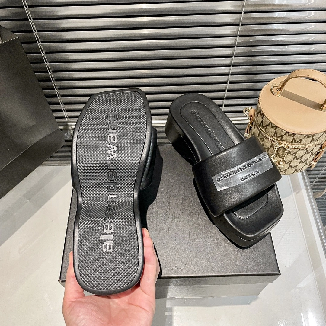W196 30124S028001 Thick soles：6CM item:DT-X234G1136