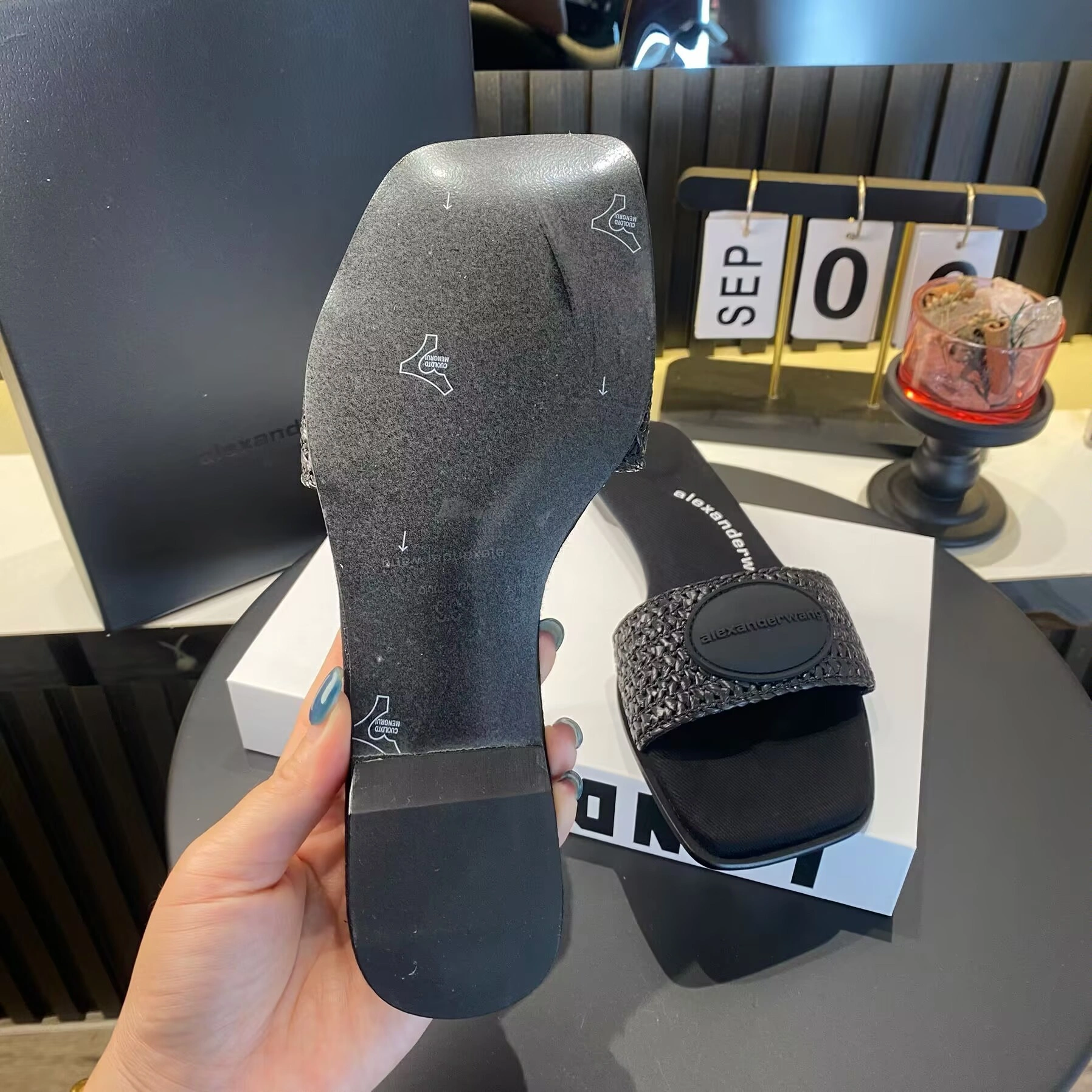 W196 30225S013001 Heel height：1CM item:ET-X234G1170