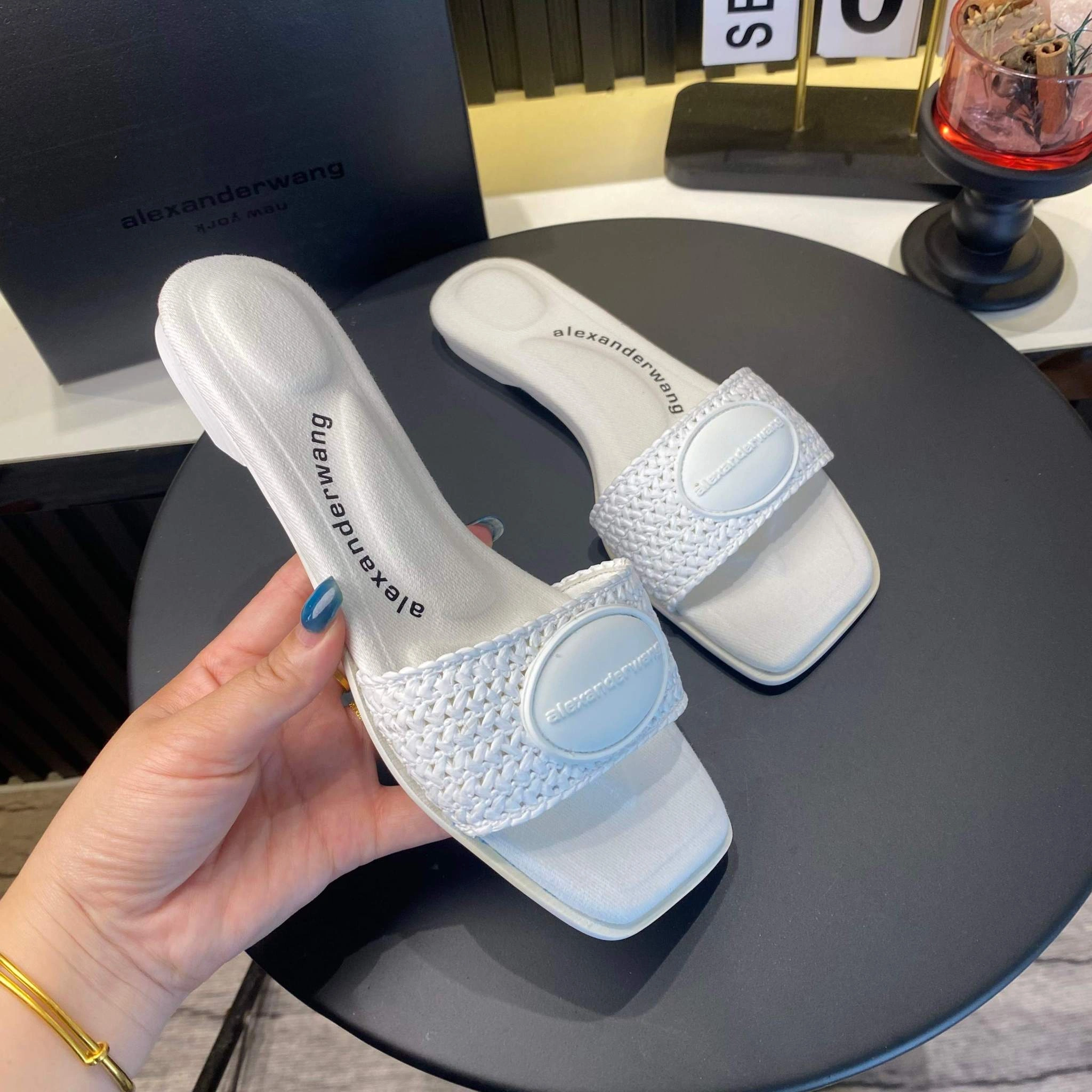 W196 30225S013144 Heel height：1CM item:ET-X234G1169