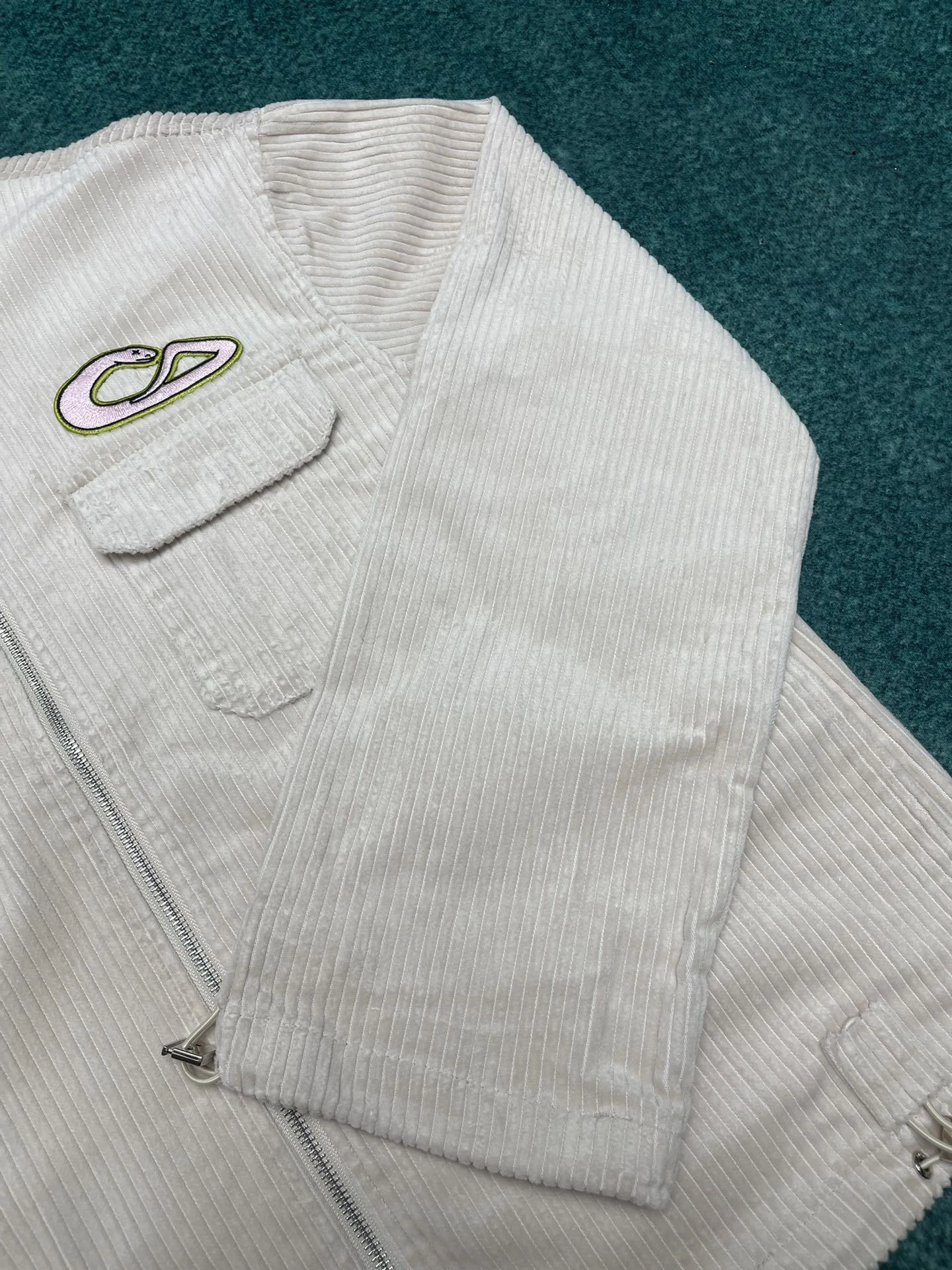 WGLuxury --- 4ior oversize item:E-F409B0439