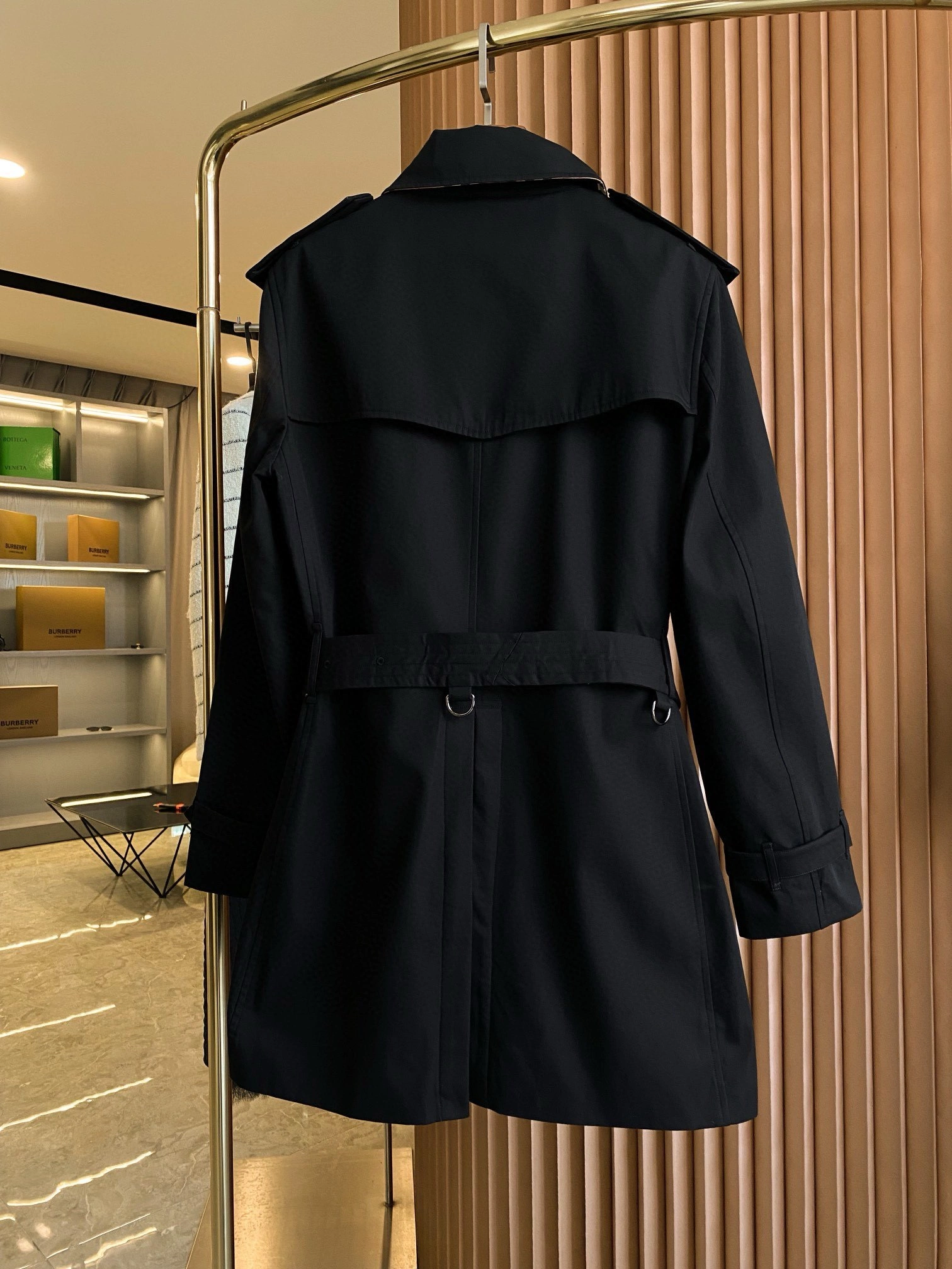 WGLuxury-- 2ur25rry high quality version Horn button 2Colour item:D-F020J1014-2