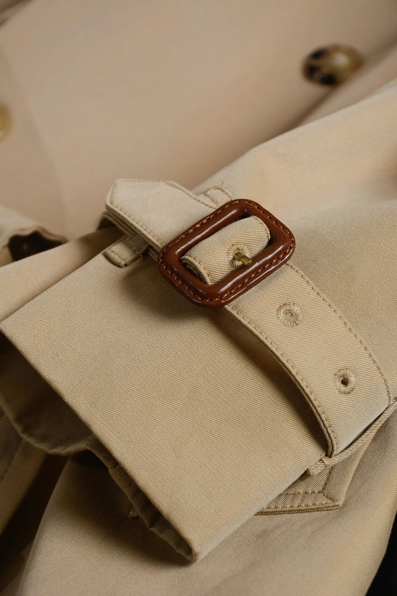 WGLuxury-- 2ur25rry high quality version Horn button 2Colour item:D-F020J1014-2