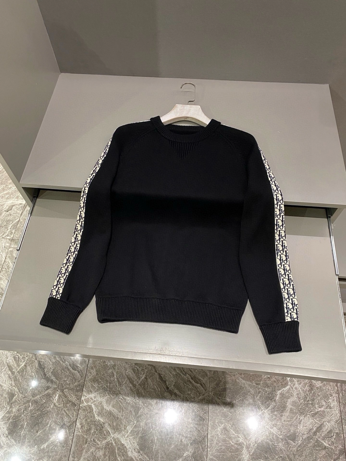 WGLuxury-- 4ior Oversized 4Colour item:D-F361J1319-4