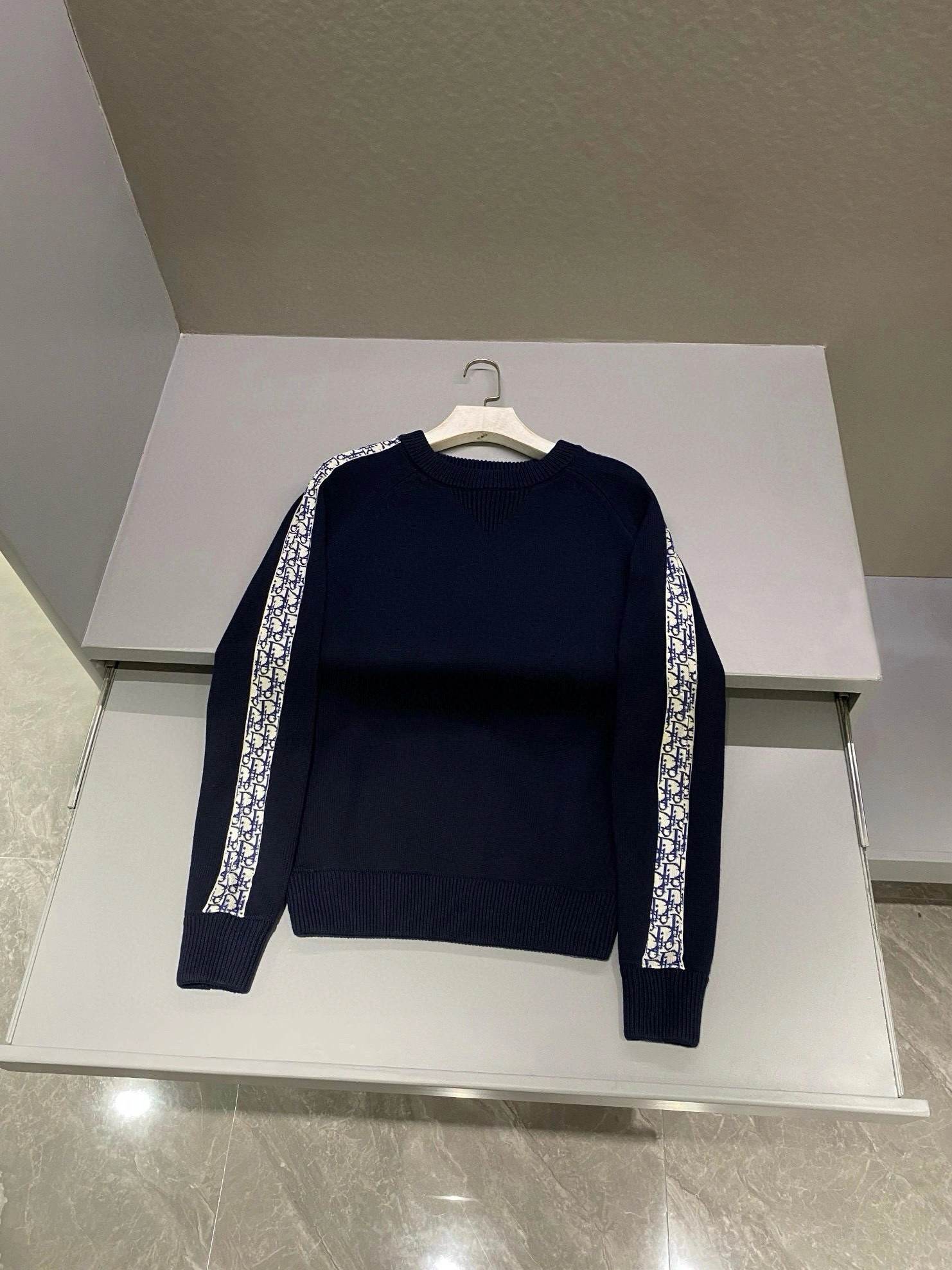 WGLuxury-- 4ior Oversized 4Colour item:D-F361J1319-4