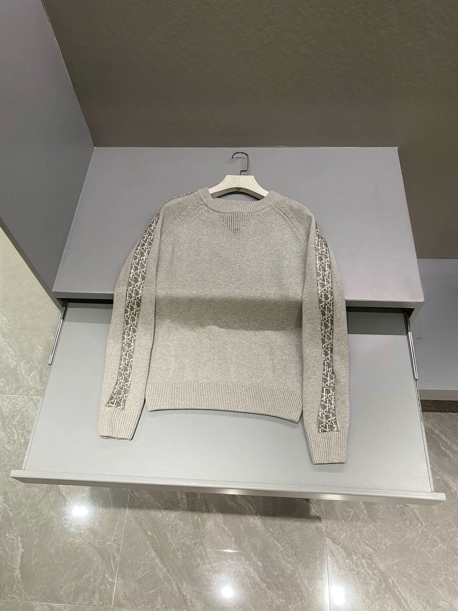 WGLuxury-- 4ior Oversized 4Colour item:D-F361J1319-4