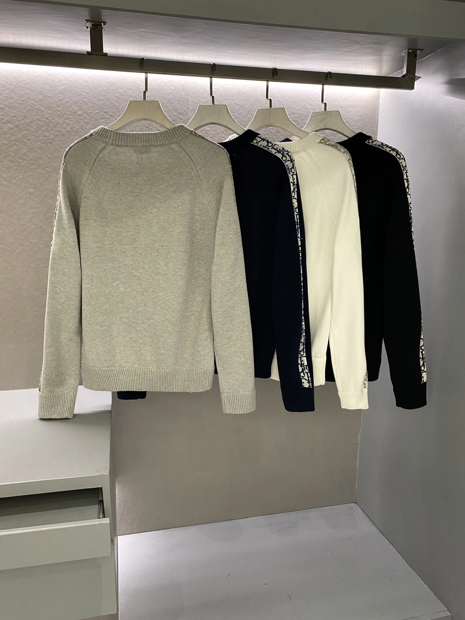 WGLuxury-- 4ior Oversized 4Colour item:D-F361J1319-4